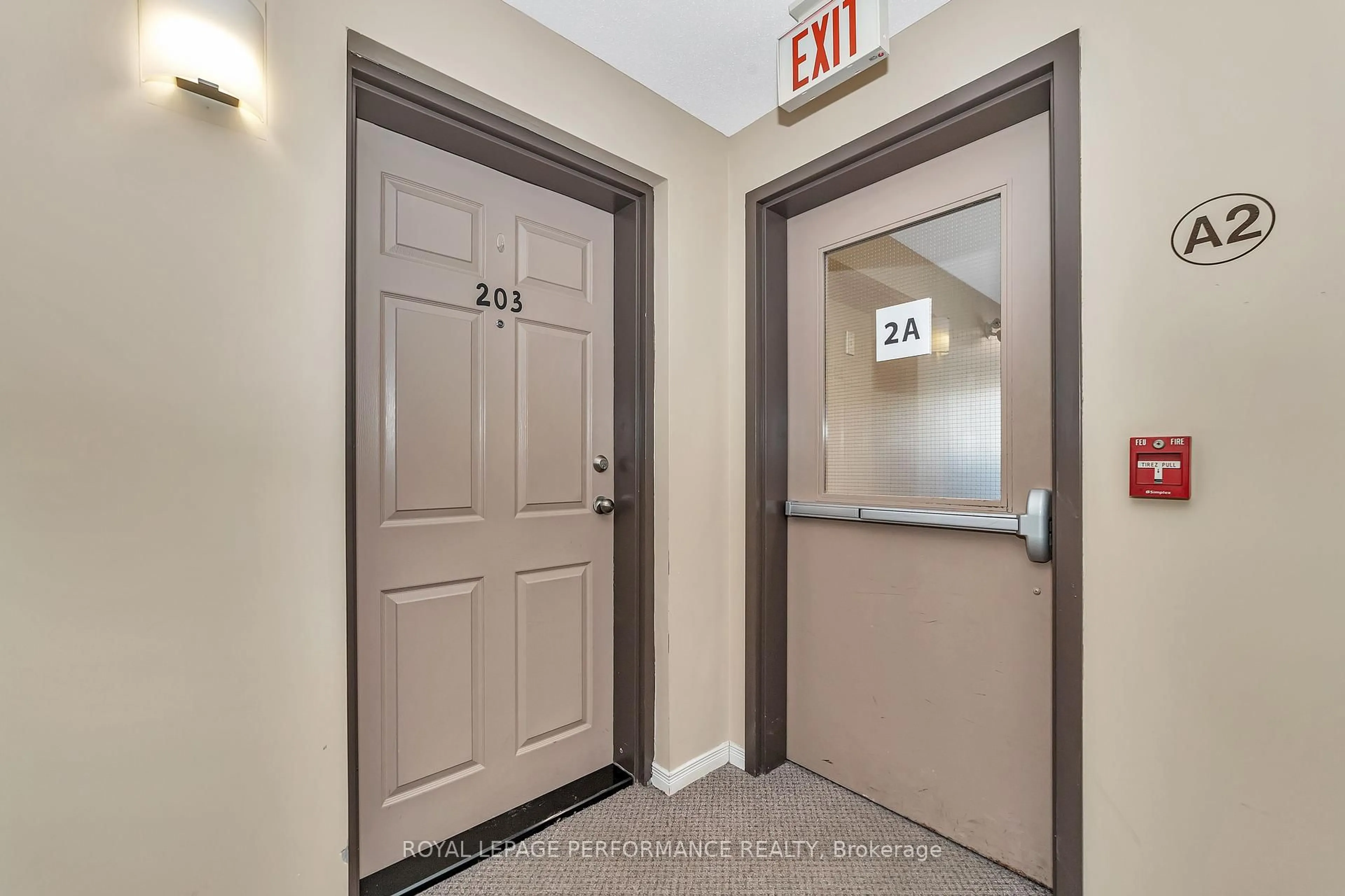 Indoor entryway for 1921 St Joseph Blvd #203, Ottawa Ontario K1C 0A3
