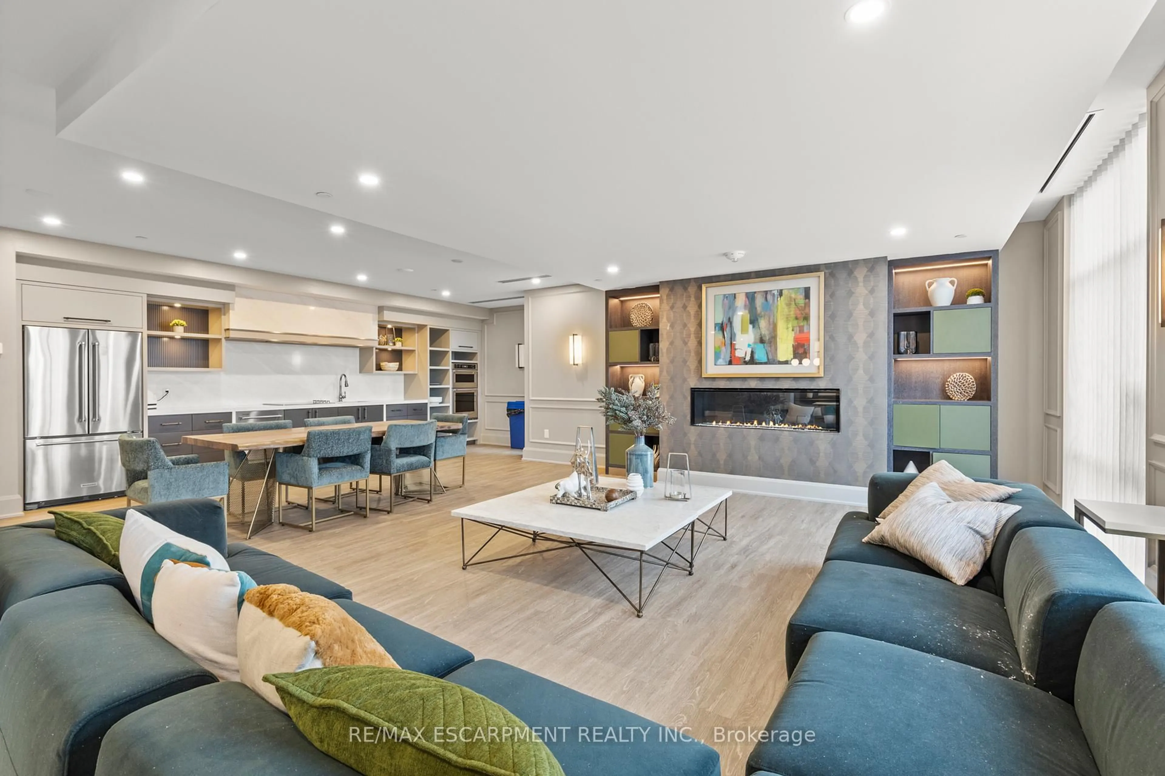 Open concept kitchen, unknown for 460 Dundas St #433, Hamilton Ontario L8B 2A5