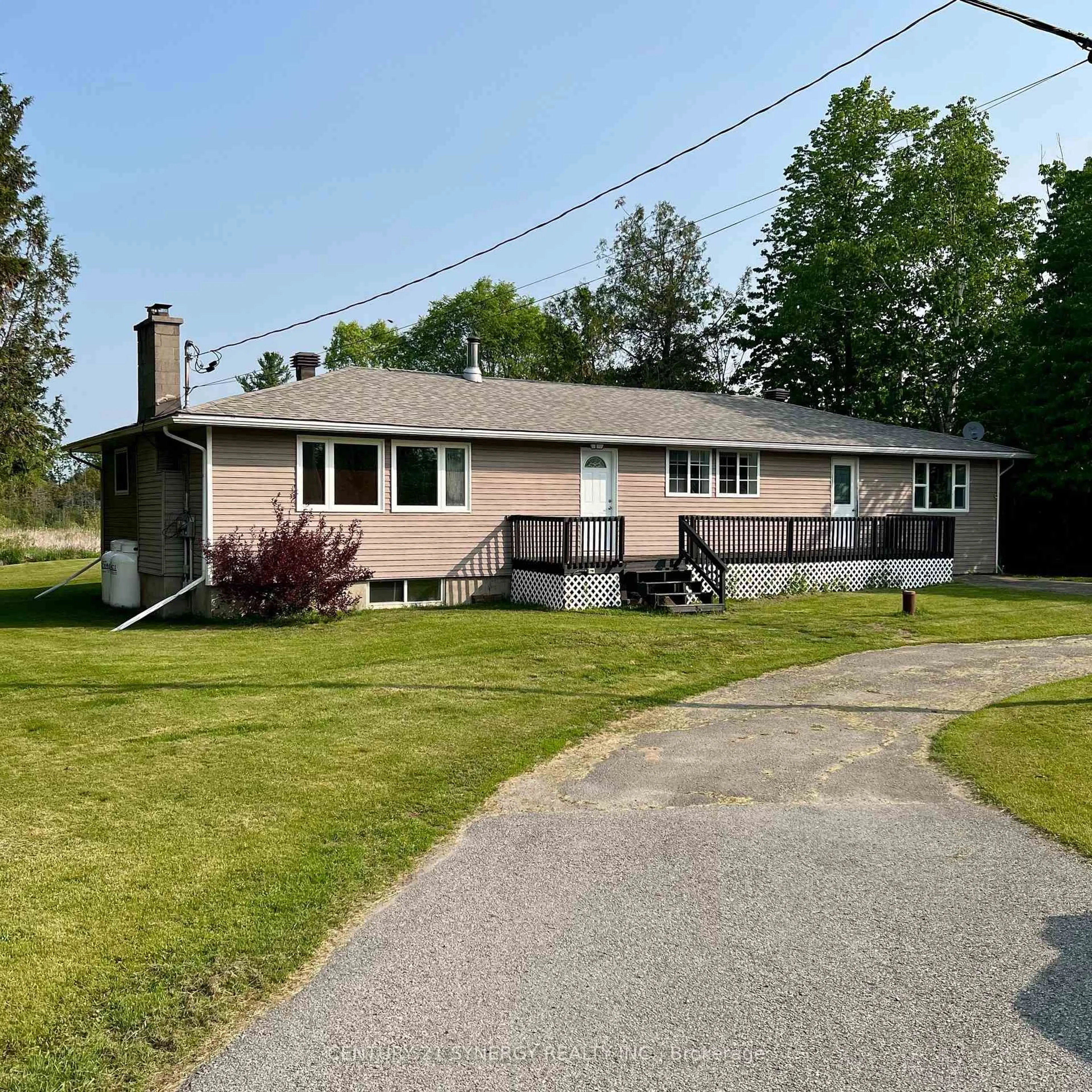 A pic from outside/outdoor area/front of a property/back of a property/a pic from drone, unknown for 6768 Roger Stevens Dr, Smiths Falls Ontario K7A 4S6