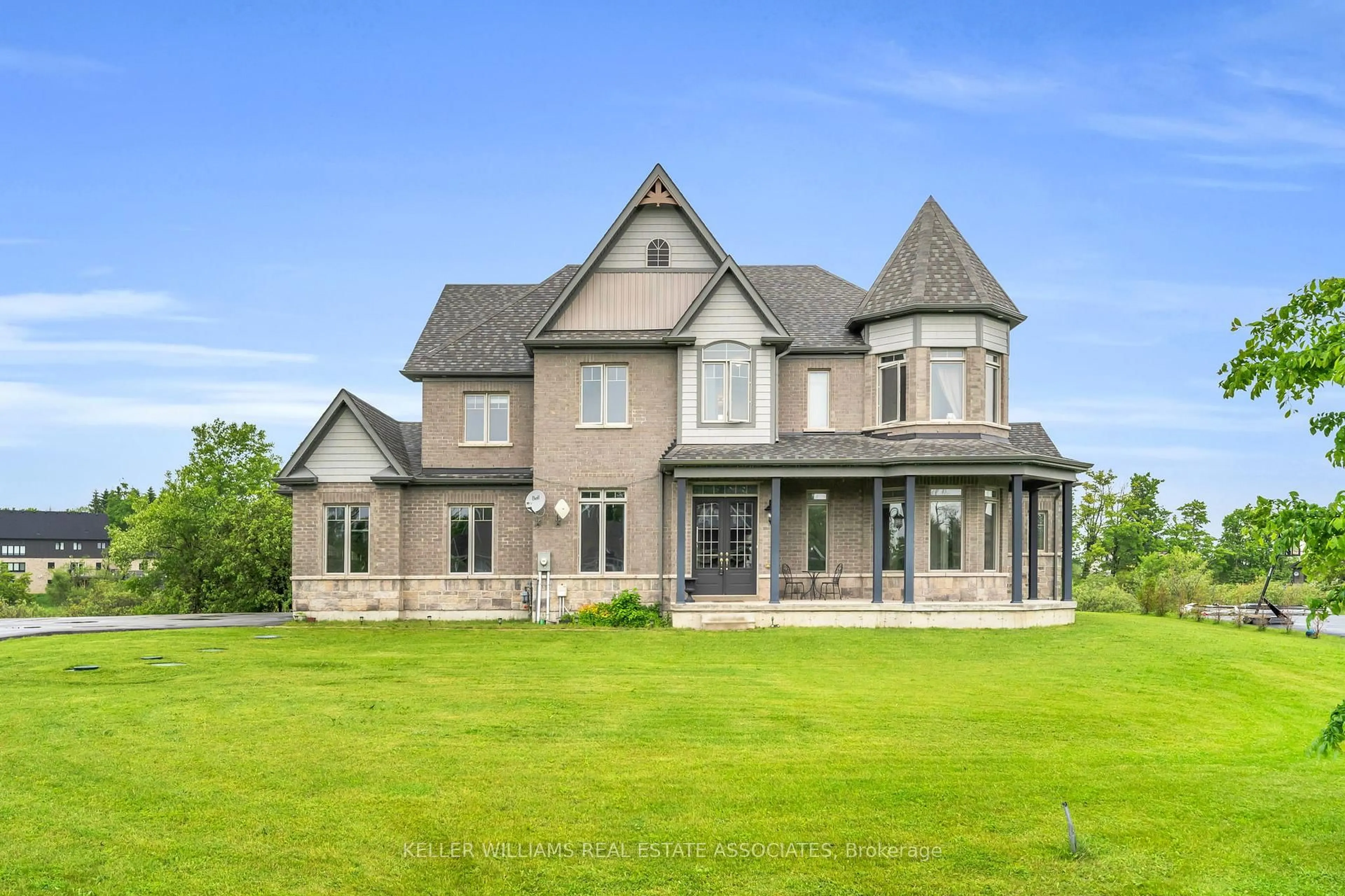 Home with brick exterior material, building for 7 Country Meadows Dr, Amaranth Ontario L9V 3T8