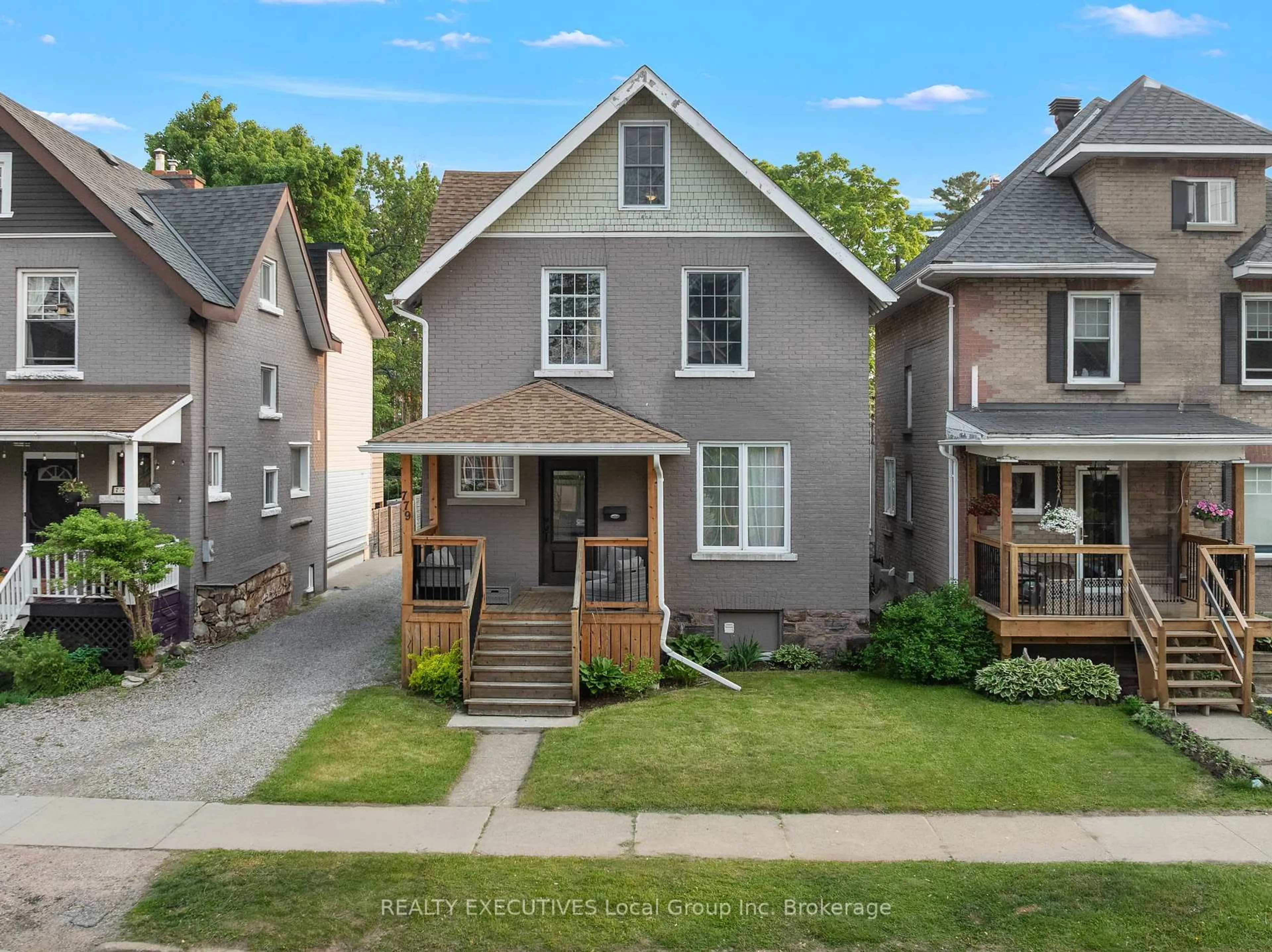 A pic from outside/outdoor area/front of a property/back of a property/a pic from drone, street for 779 Copeland St, North Bay Ontario P1B 3E1