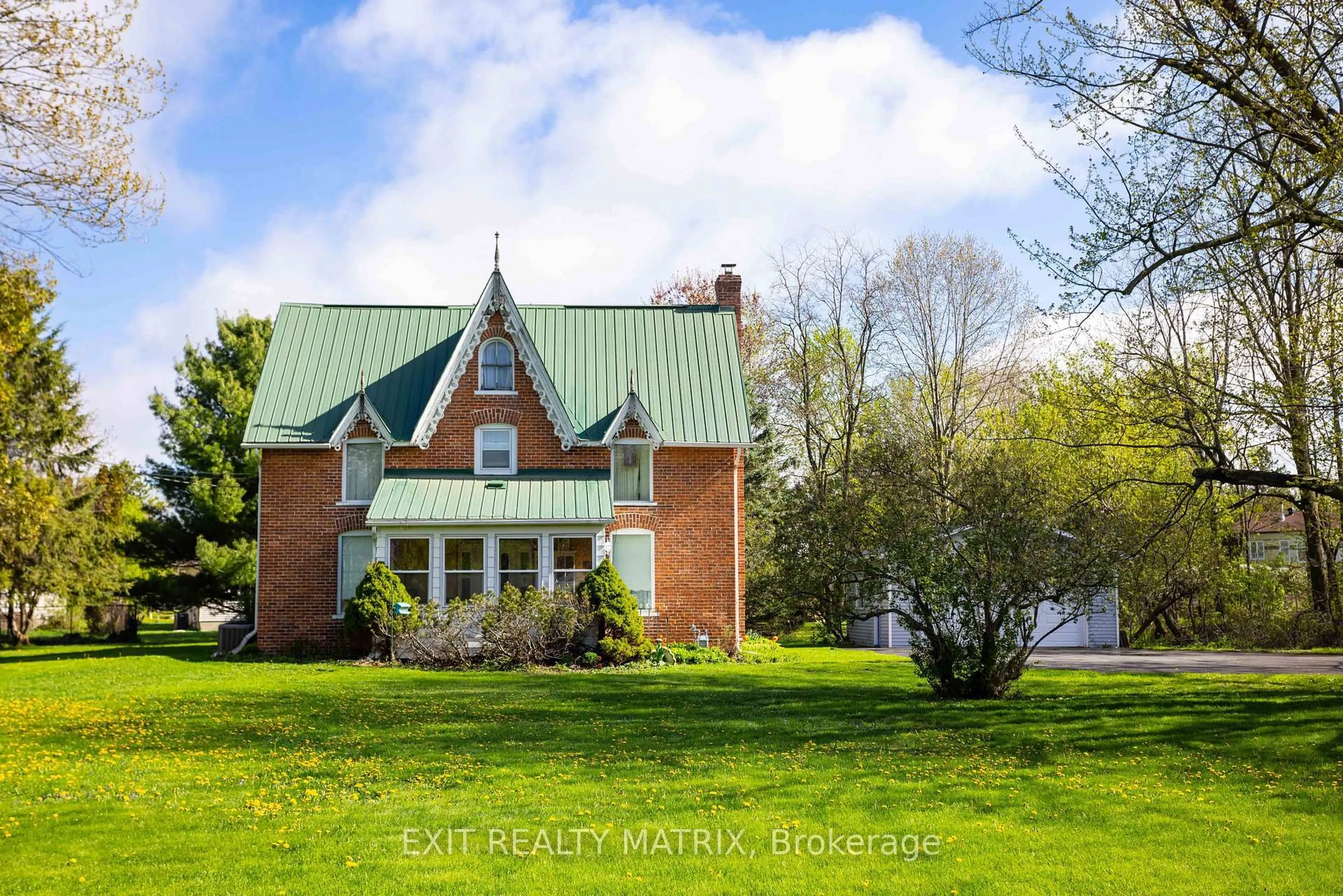 Unknown for 74 CRAIG St, Russell Ontario K4R 1A2