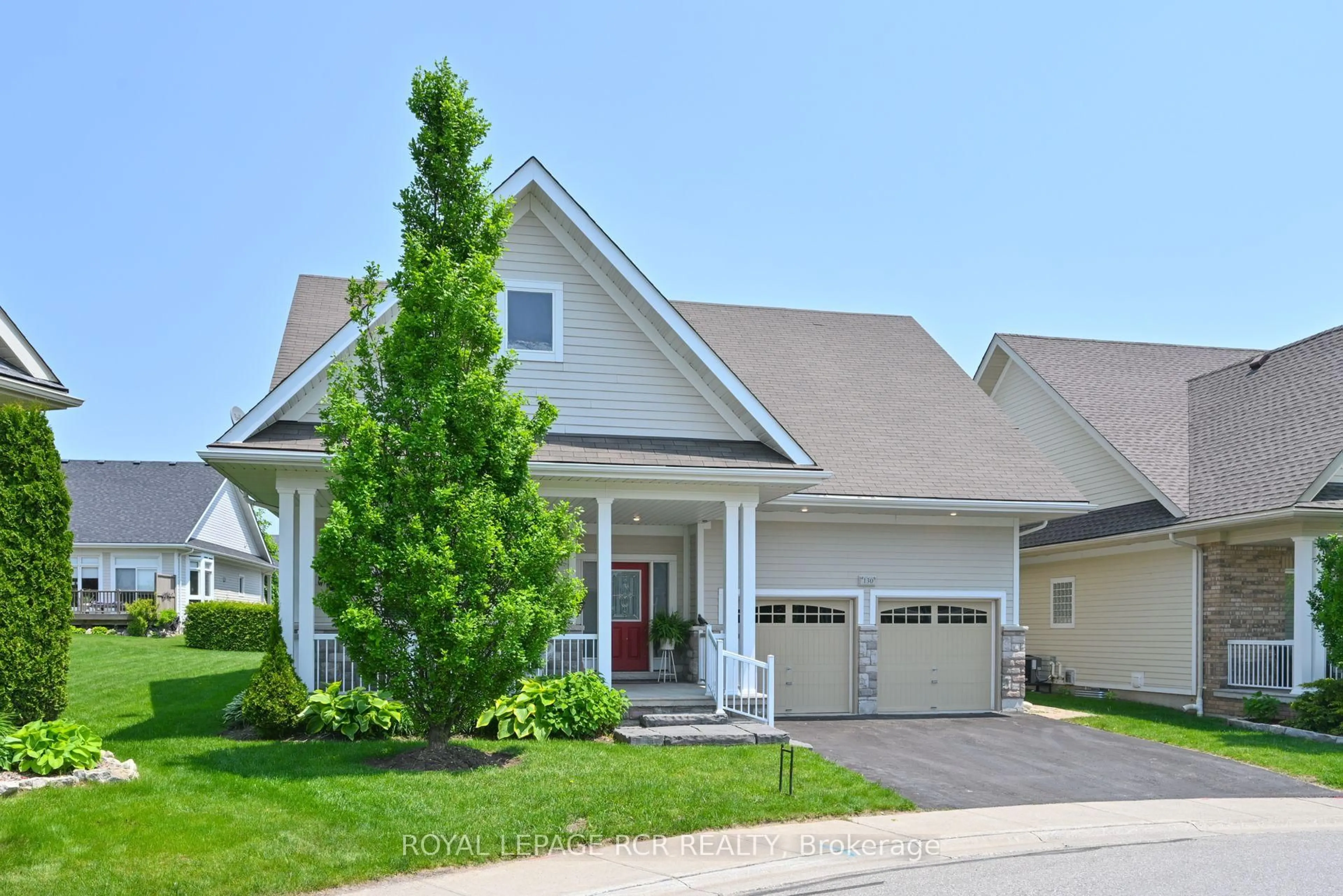 Home with vinyl exterior material, street for 200 Kingfisher Dr #130, Mono Ontario L9W 0B3