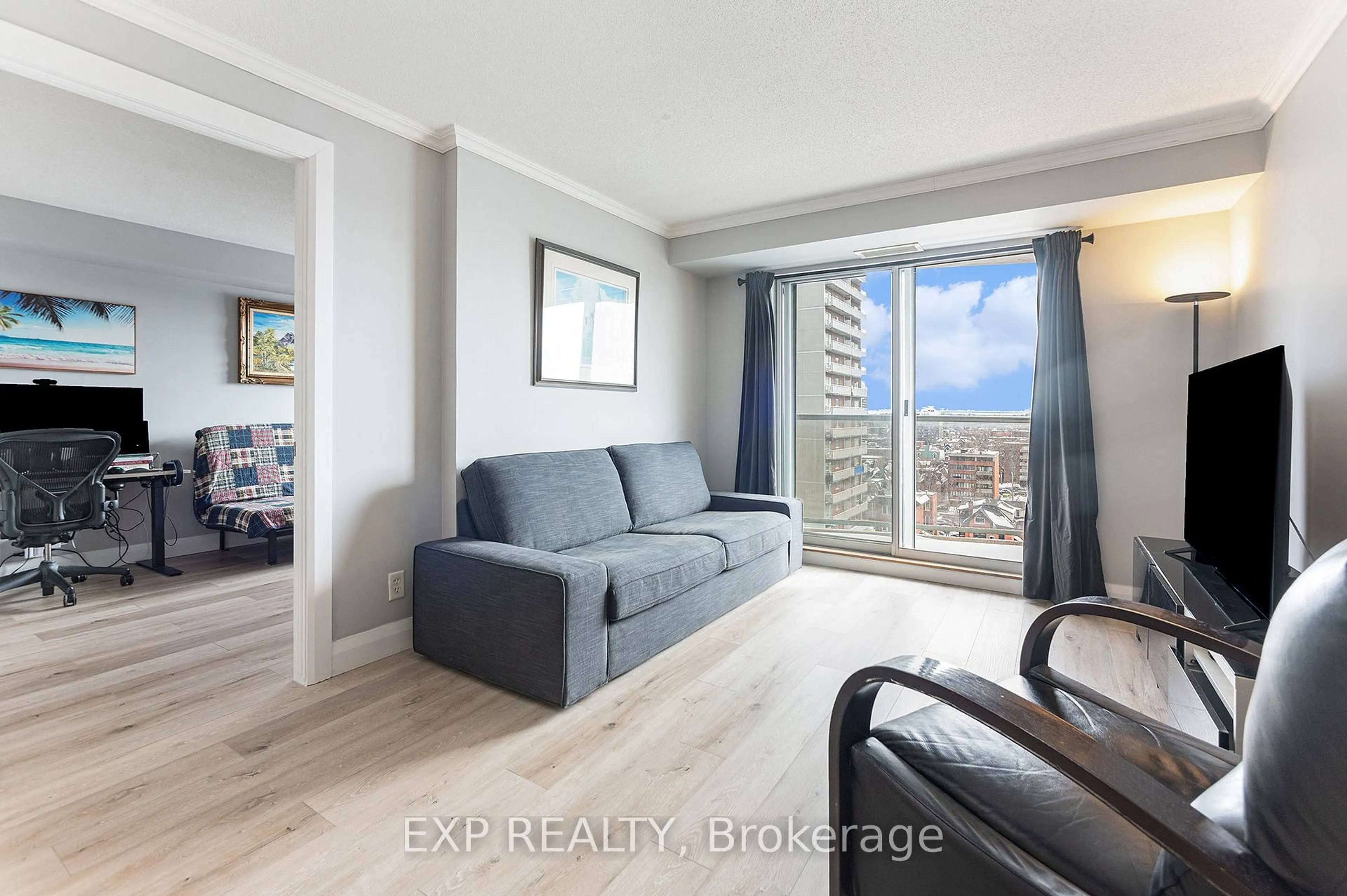 Living room with furniture, wood/laminate floor for 429 Somerset St #1106, Ottawa Ontario K2P 2P5