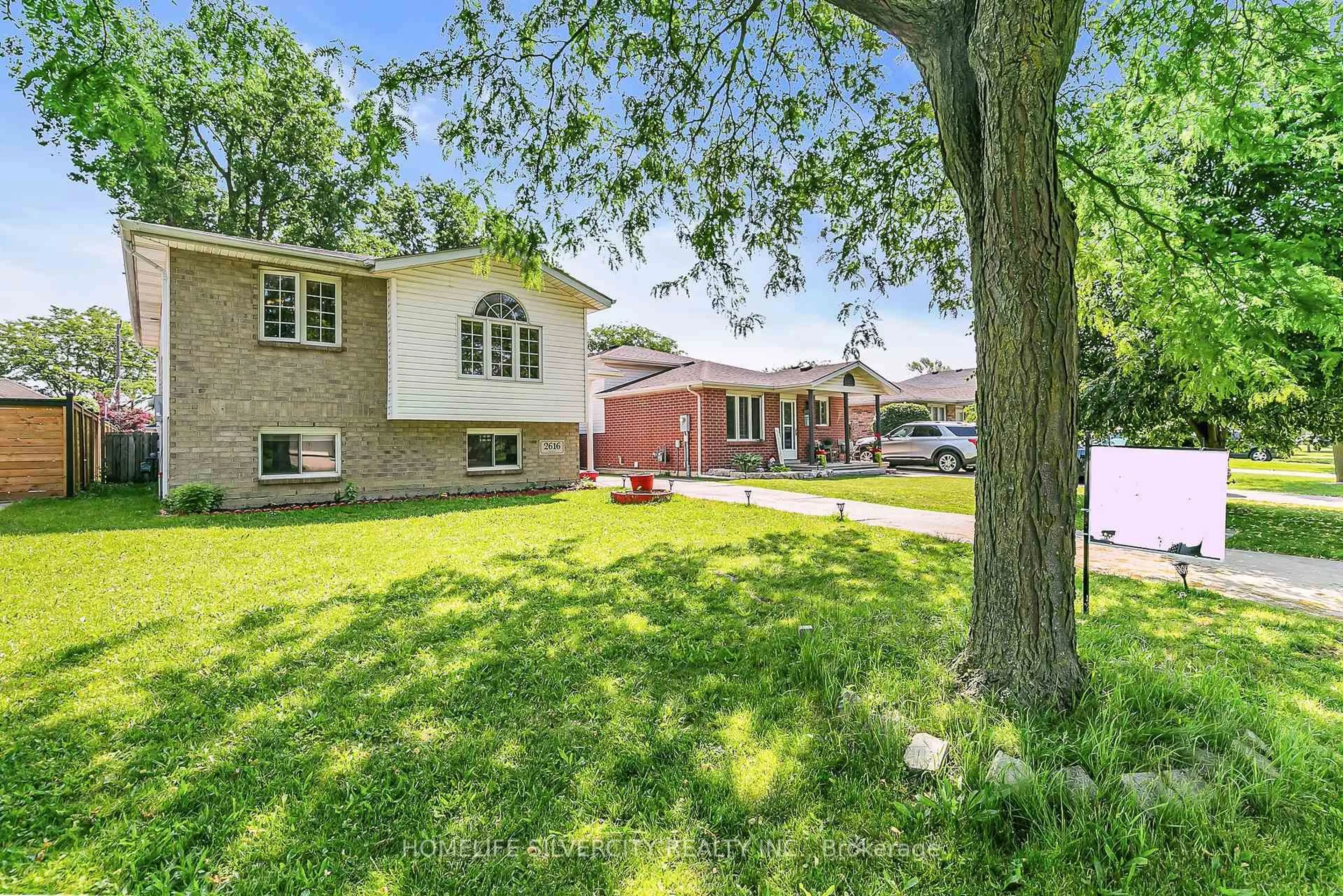 Unknown for 2616 Allyson Ave, Windsor Ontario N8W 5N6