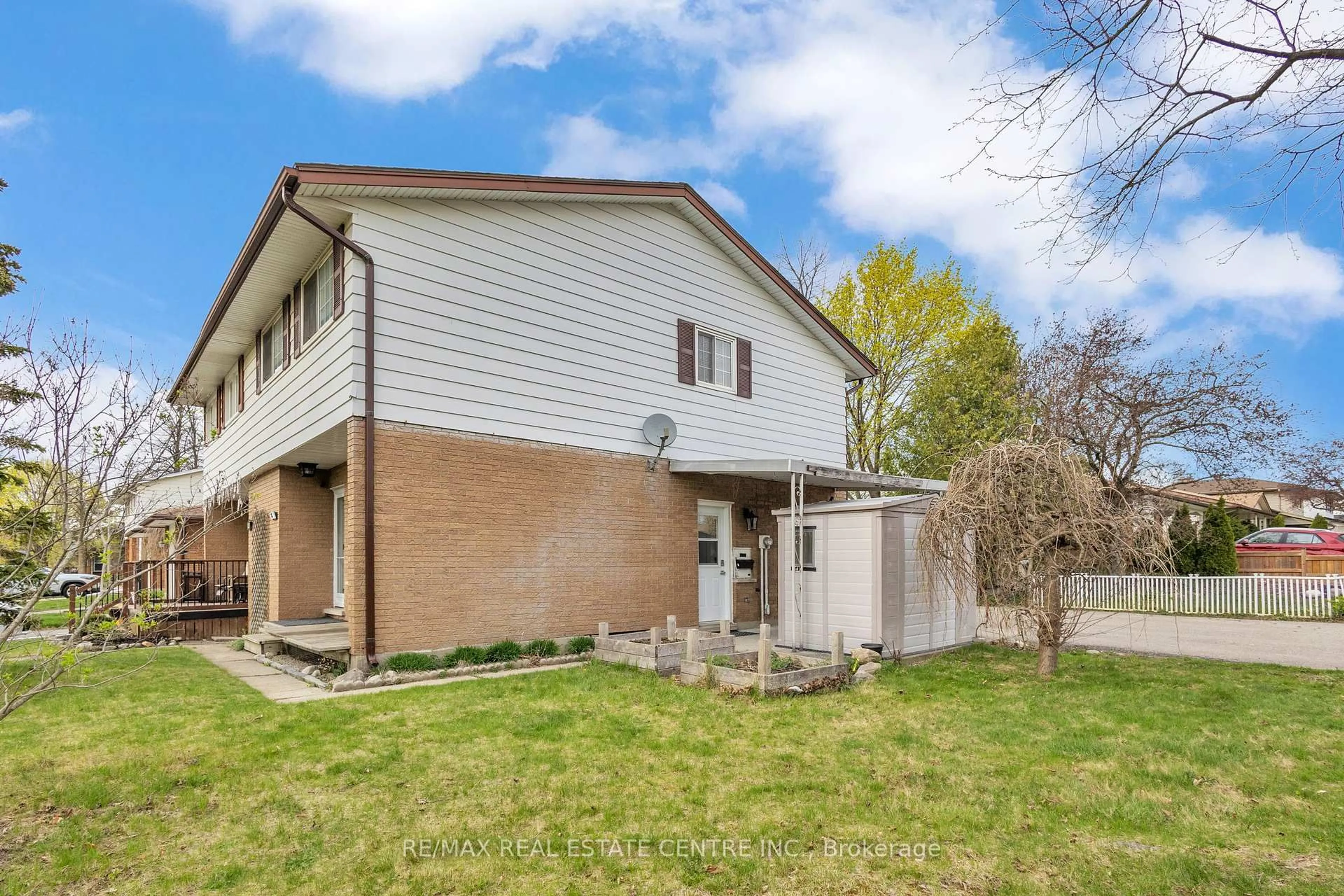 Unknown for 88 Baird Ave, Kitchener Ontario N2B 2N6