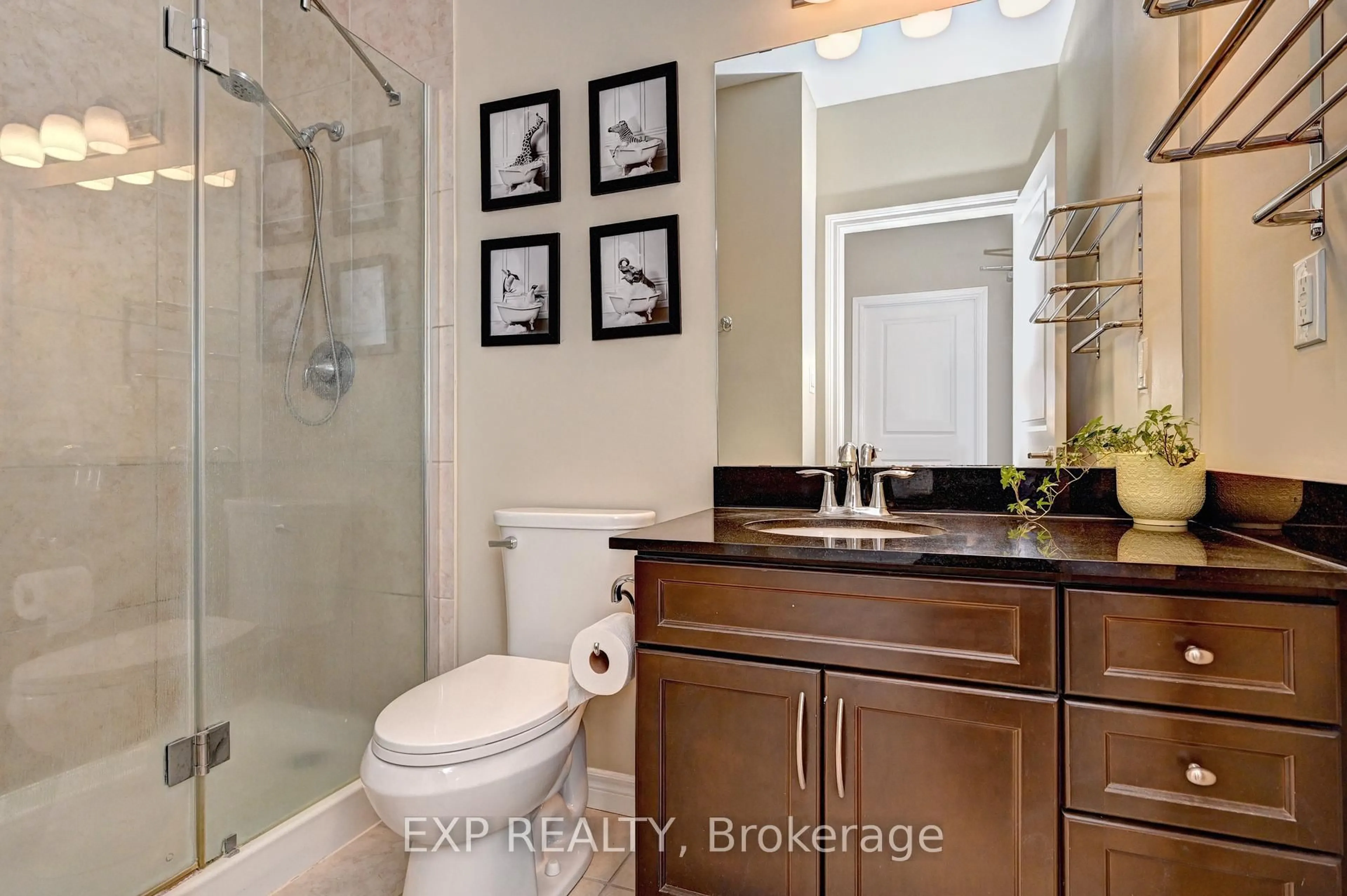 Standard bathroom, ceramic/tile floor for 539 Belmont Ave #1104, Kitchener Ontario N2M 0A2