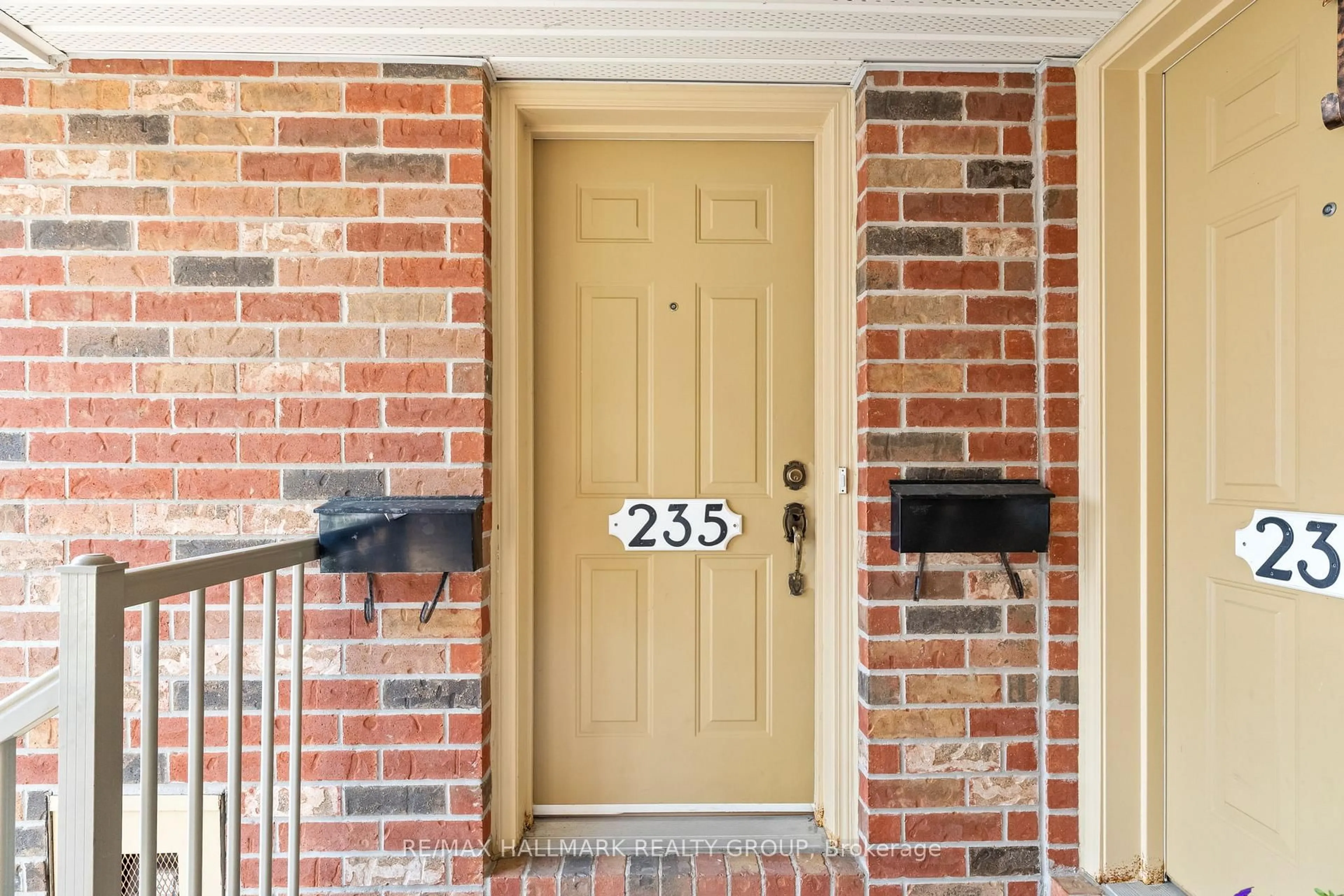 Indoor entryway for 235 Keltie Private, Ottawa Ontario K2J 0A3
