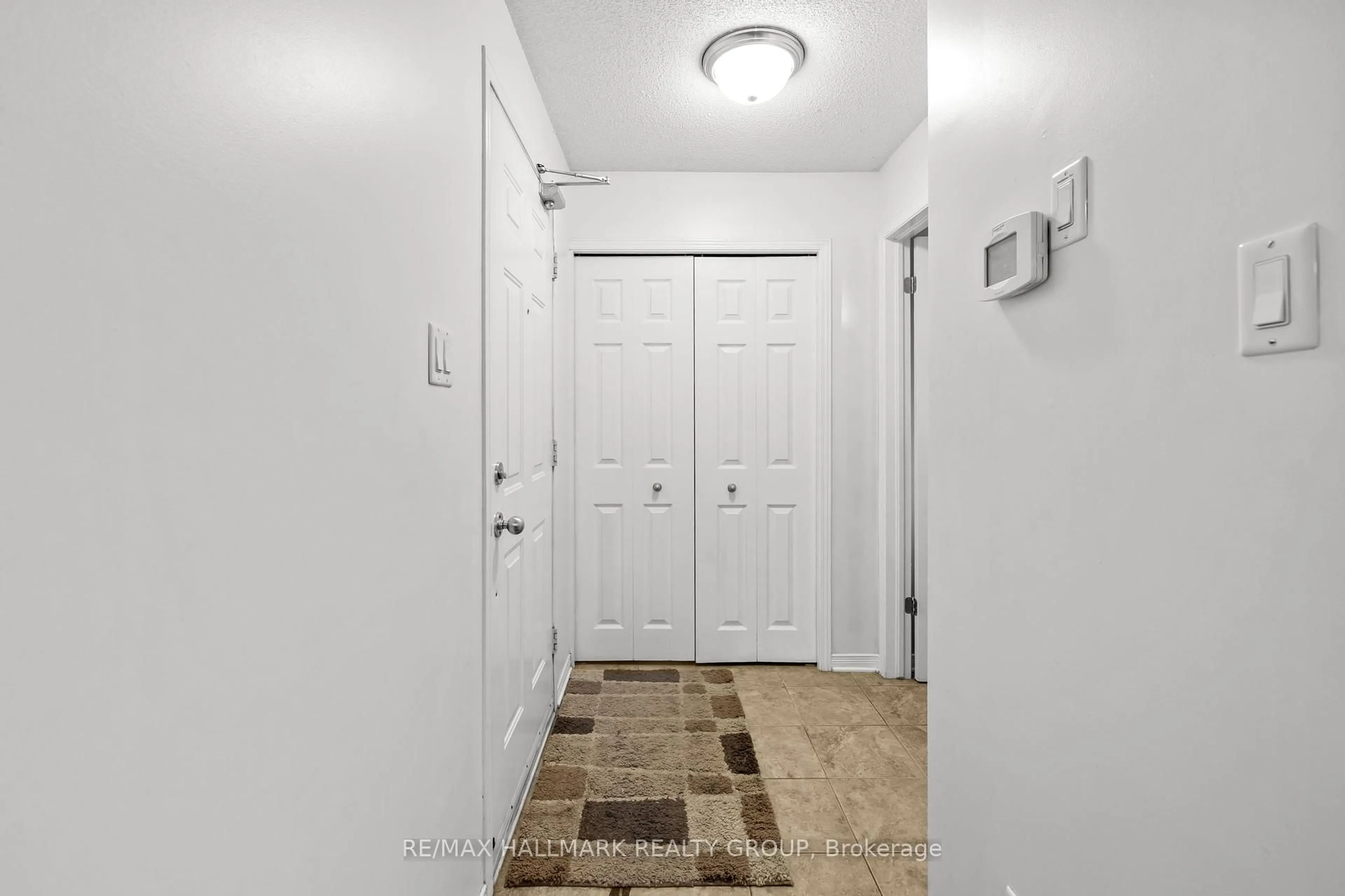 Indoor entryway for 235 Keltie Private, Ottawa Ontario K2J 0A3