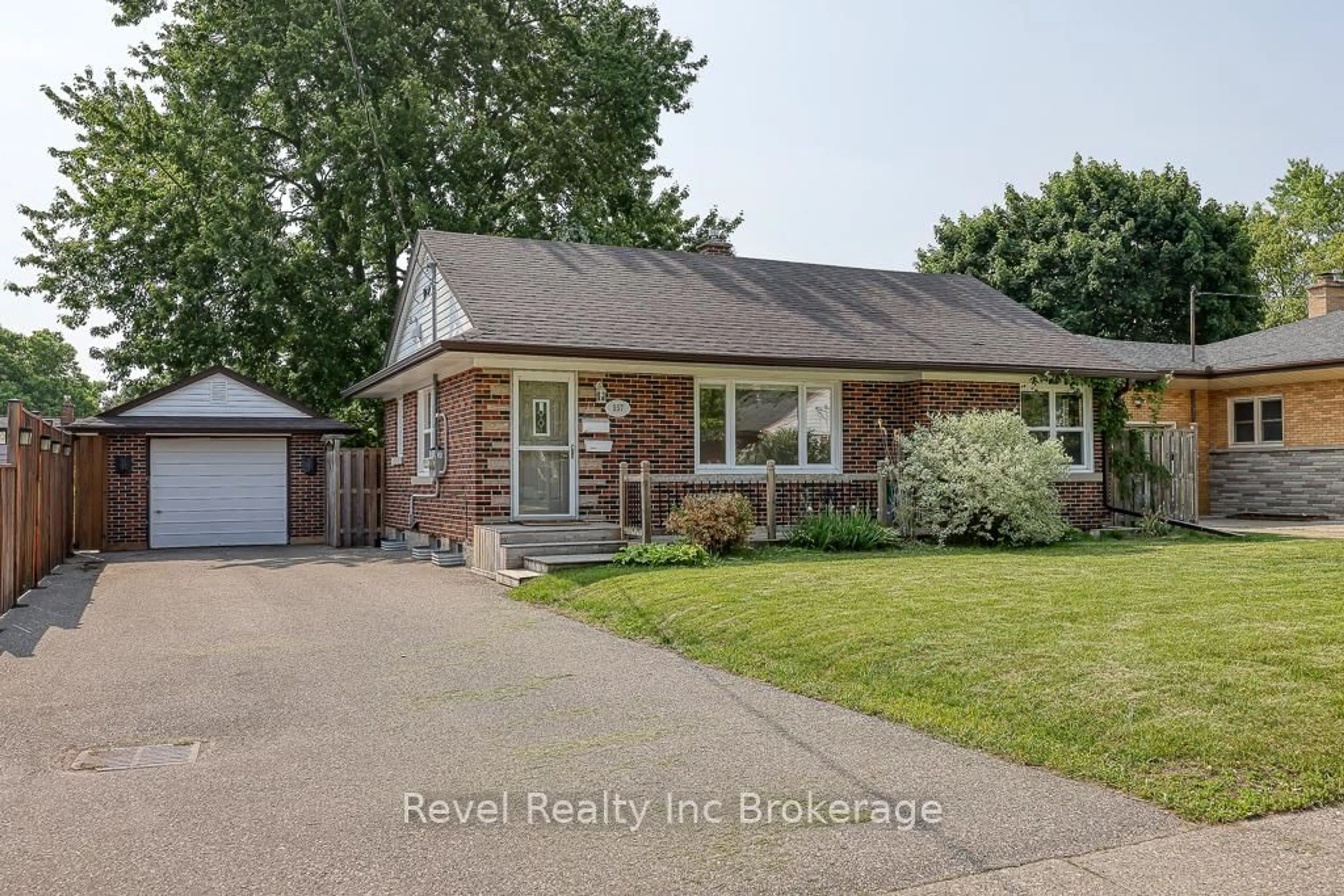 Home with brick exterior material, street for 157 NINTH Ave, Kitchener Ontario N2C 1S9