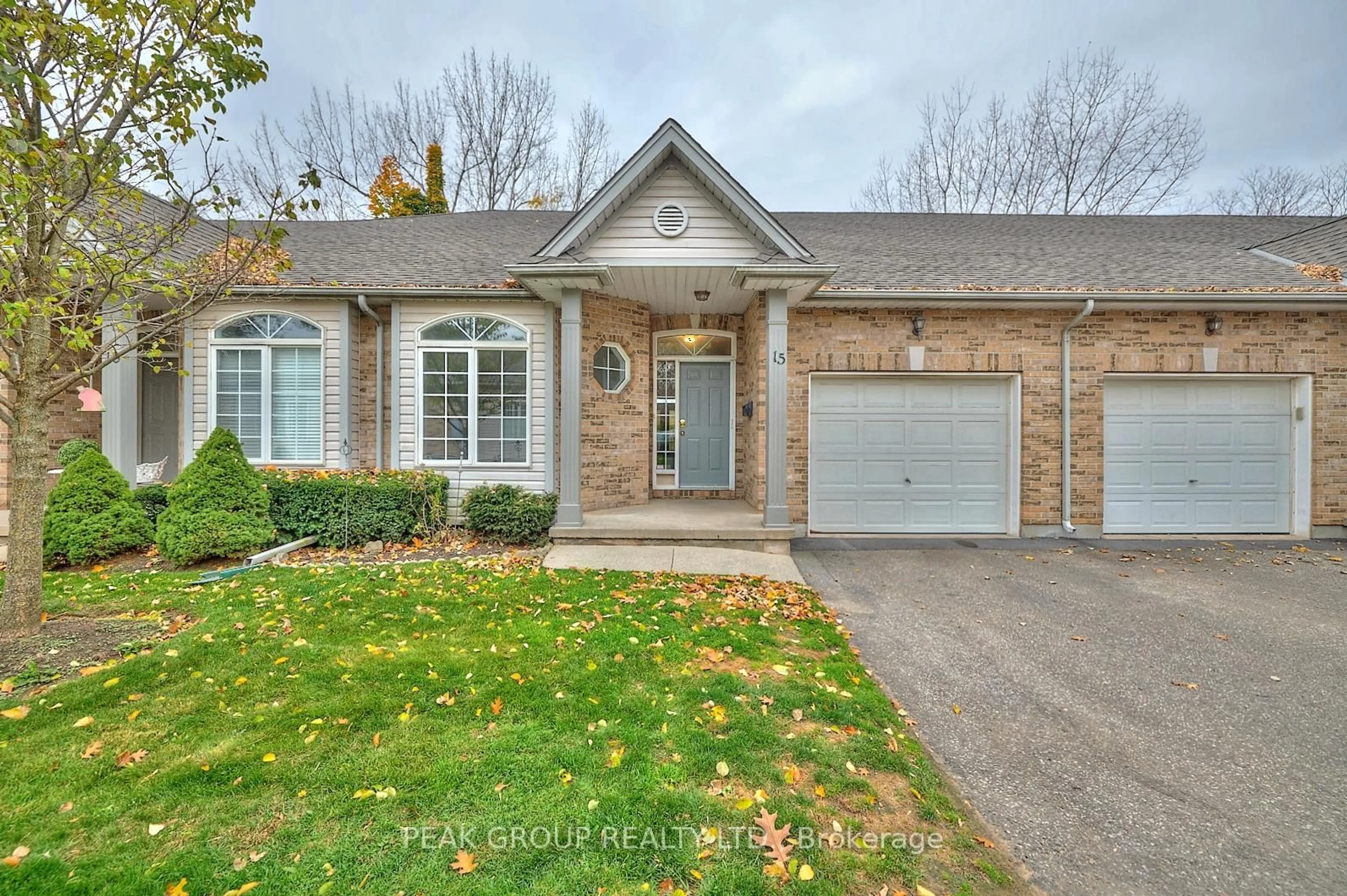 Home with brick exterior material, street for 5200 Dorchester Rd #15, Niagara Falls Ontario L2E 7M6