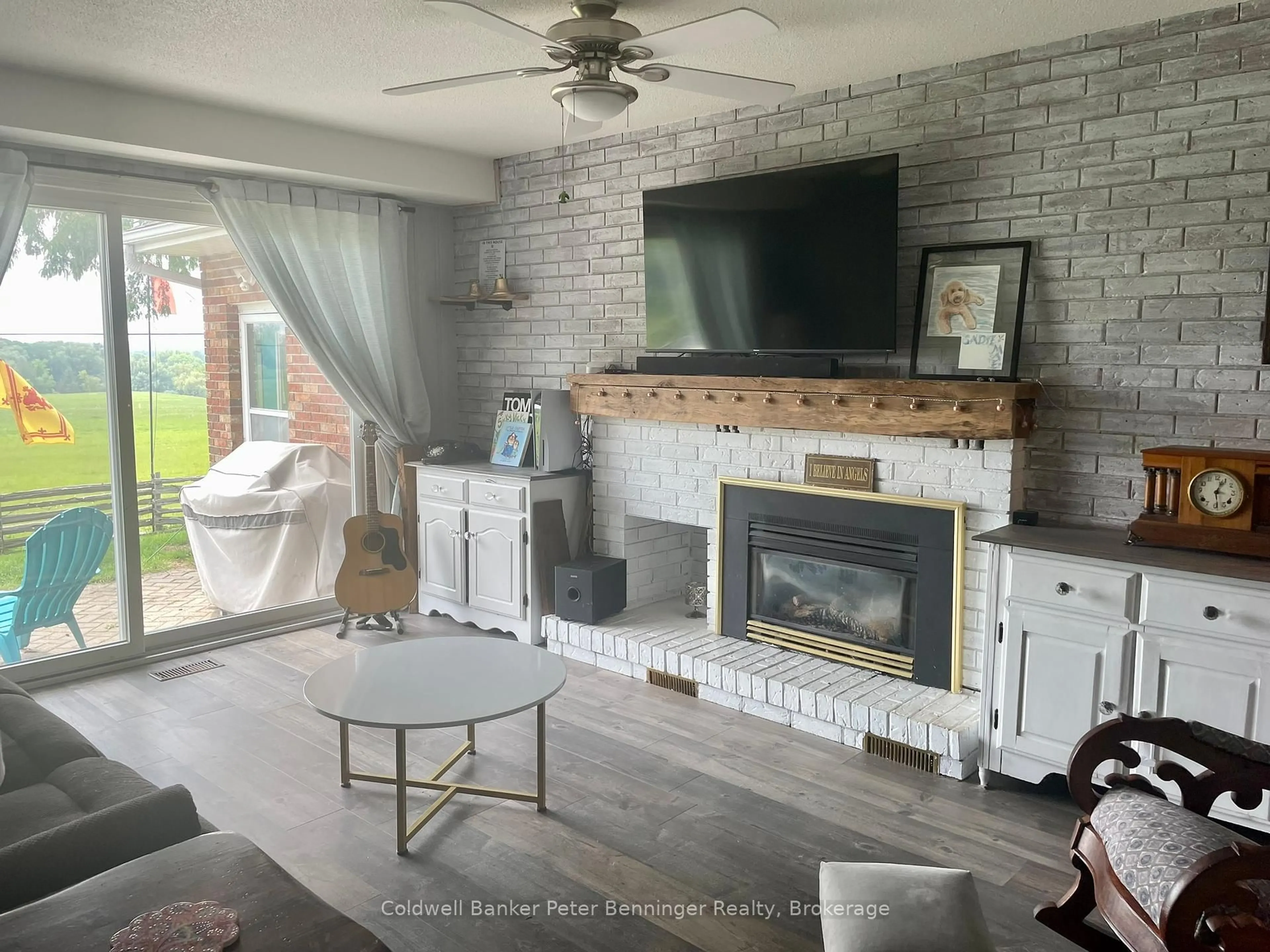 Living room with furniture, ceramic/tile floor for 77 2nd Street Cres, Hanover Ontario N4N 3K3