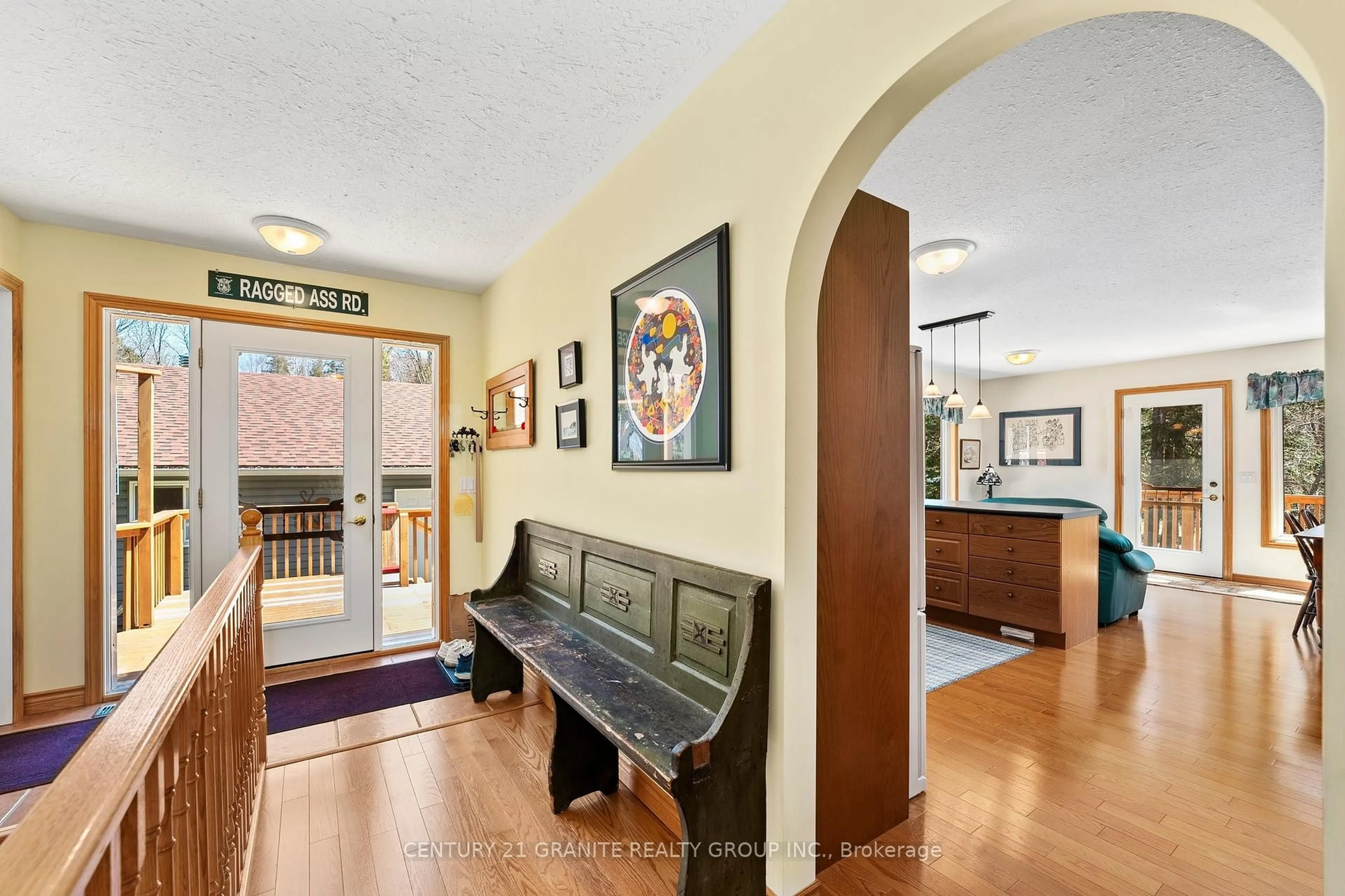 Indoor entryway for 54 Cedar Dr, Bancroft Ontario K0L 1C0