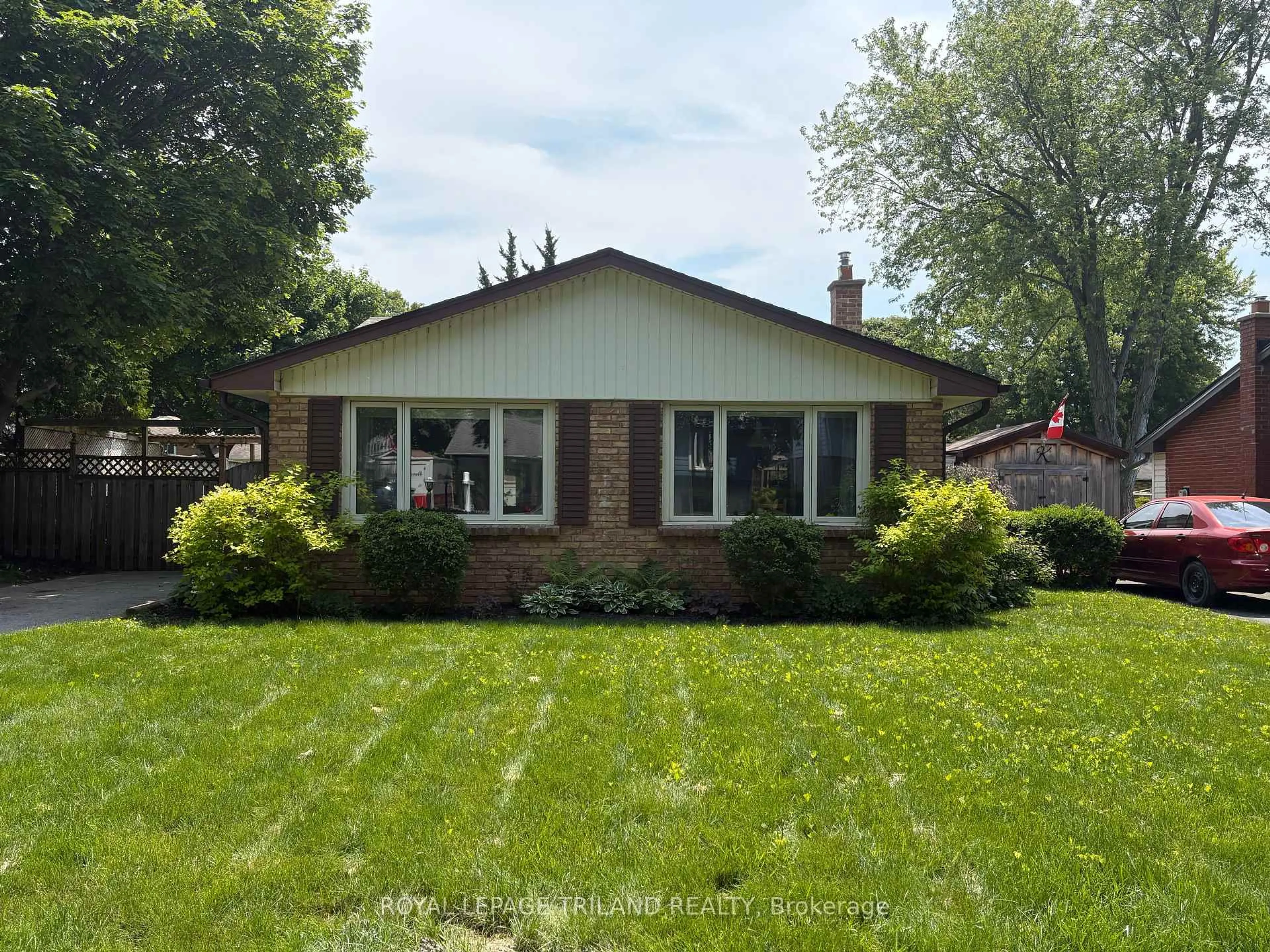 Unknown for 44 TWEED Cres, London North Ontario N5X 1Z4