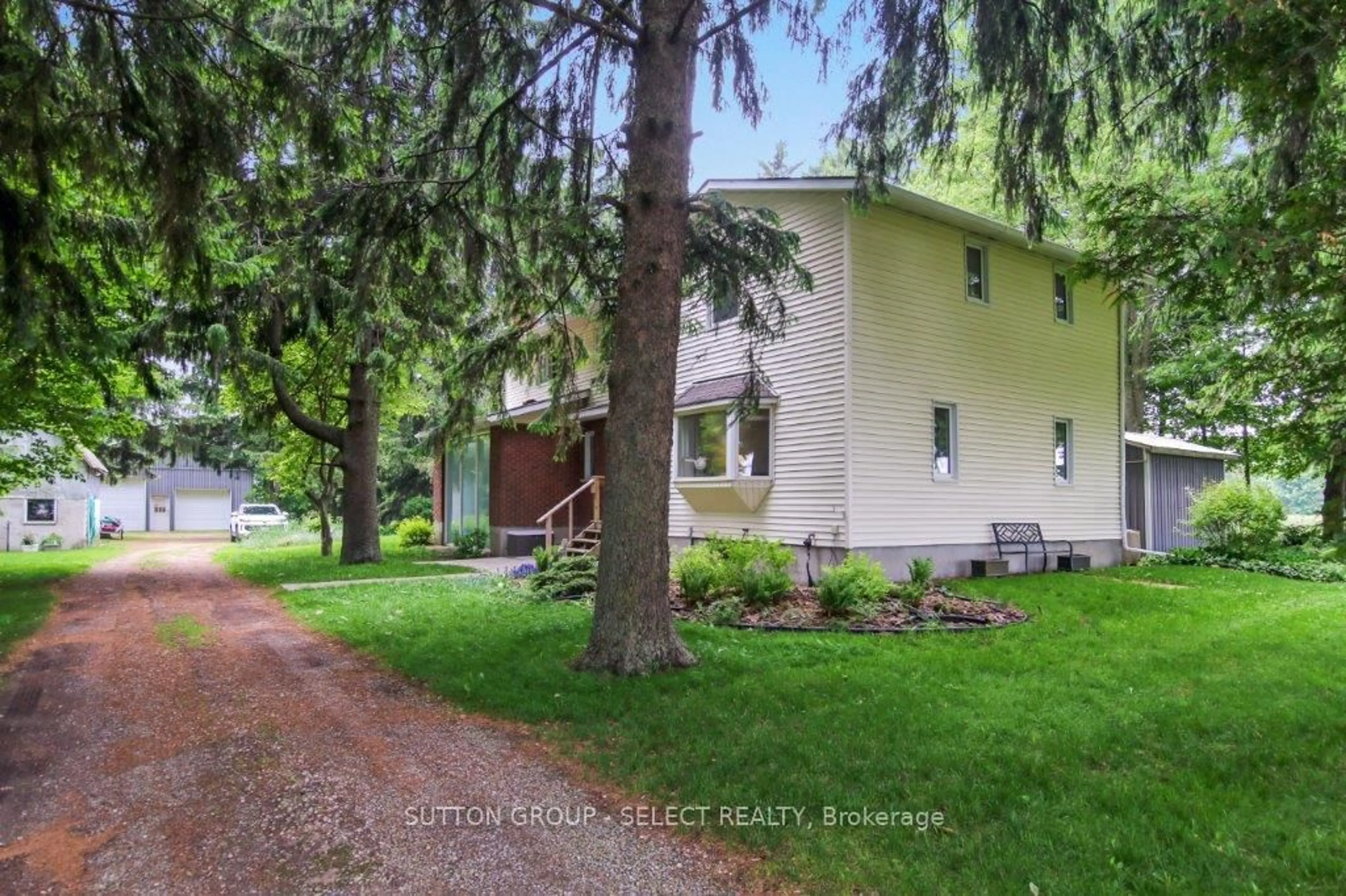 Unknown for 23471 HERITAGE Rd, Thames Centre Ontario N0M 2P0