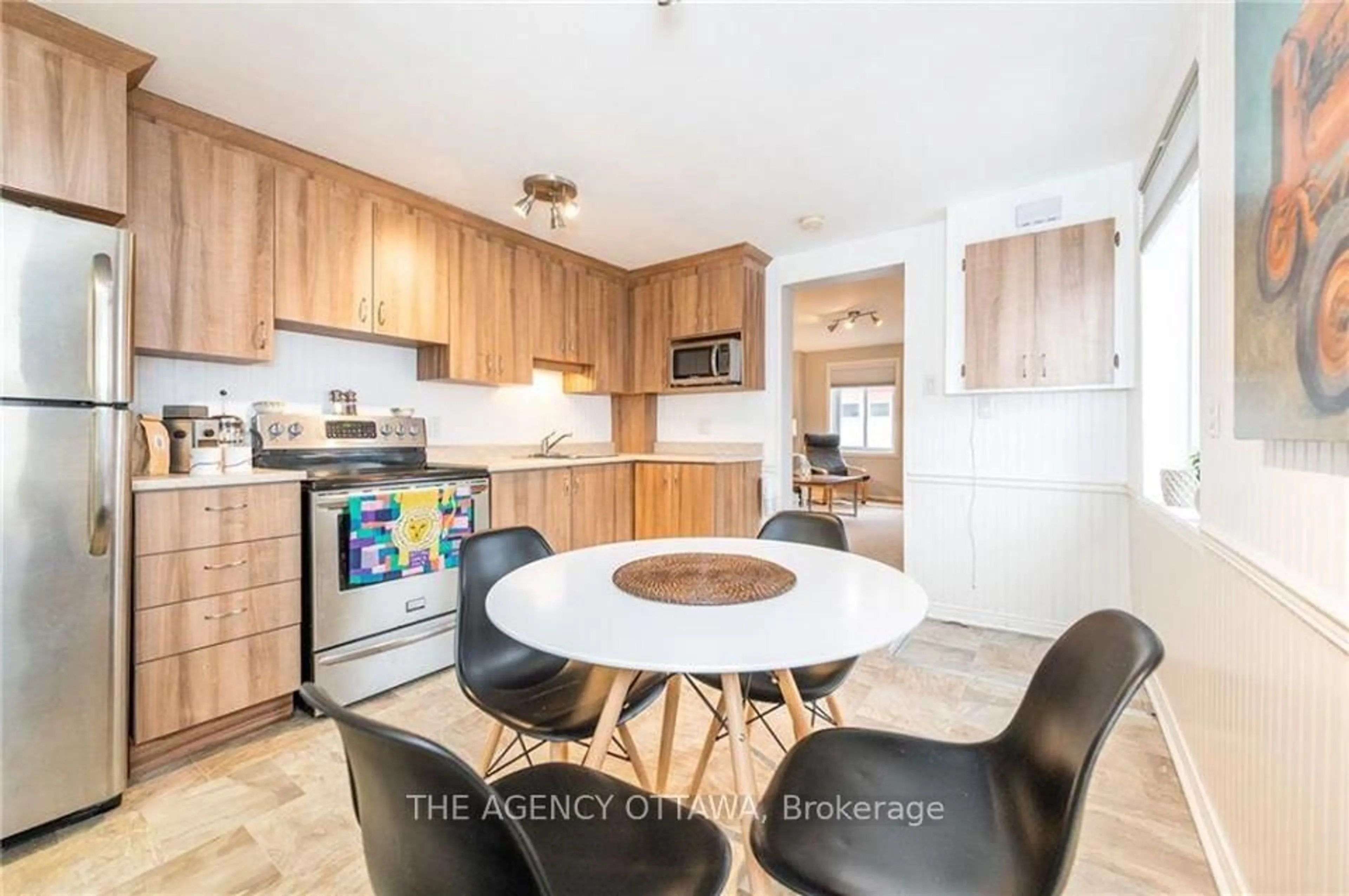 Standard kitchen, unknown for 223 Carruthers Ave, Ottawa Ontario K1Y 1N8