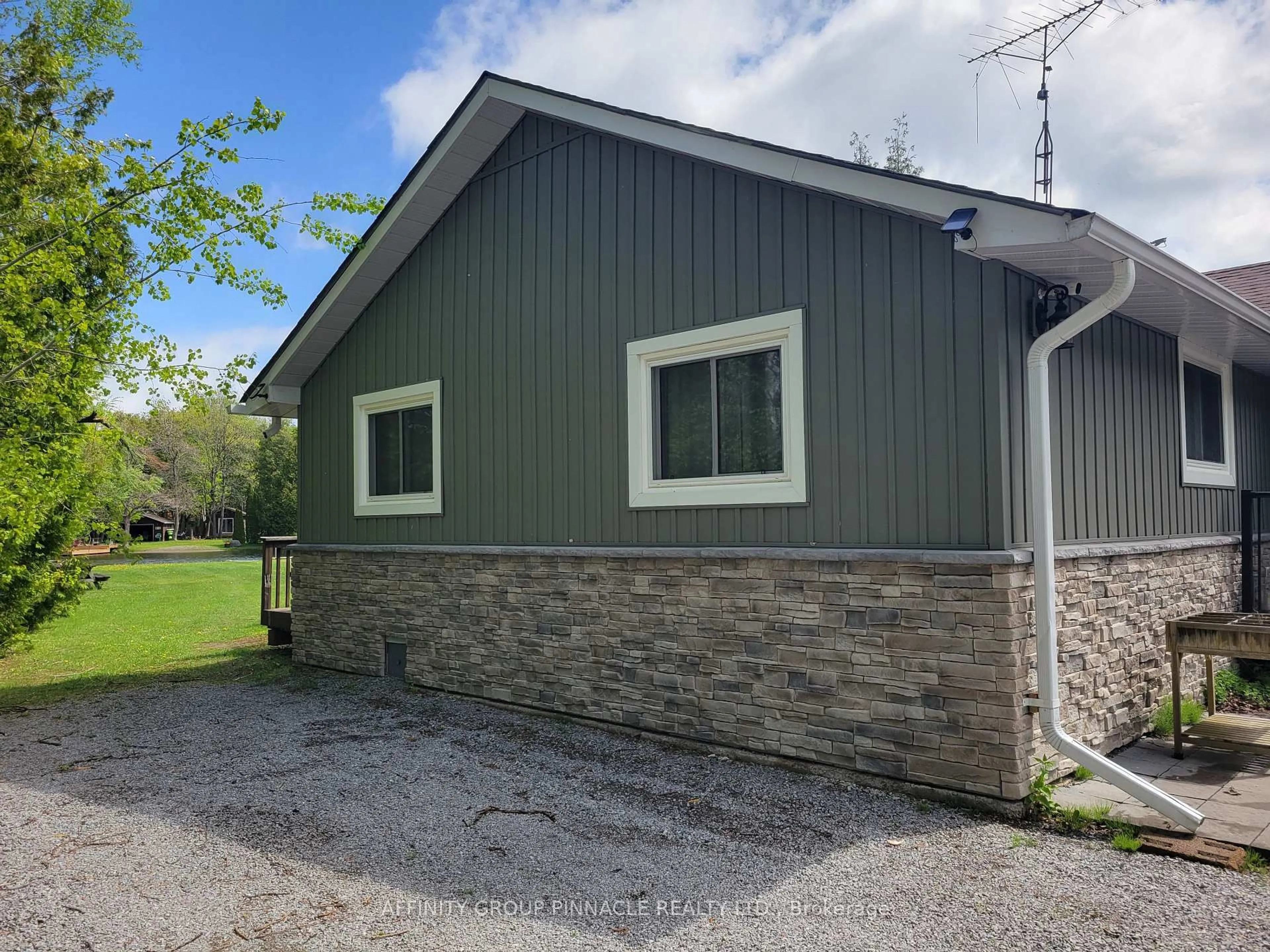 Home with vinyl exterior material, building for 2473 Selwyn Bay Lane, Selwyn Ontario K0L 2H0