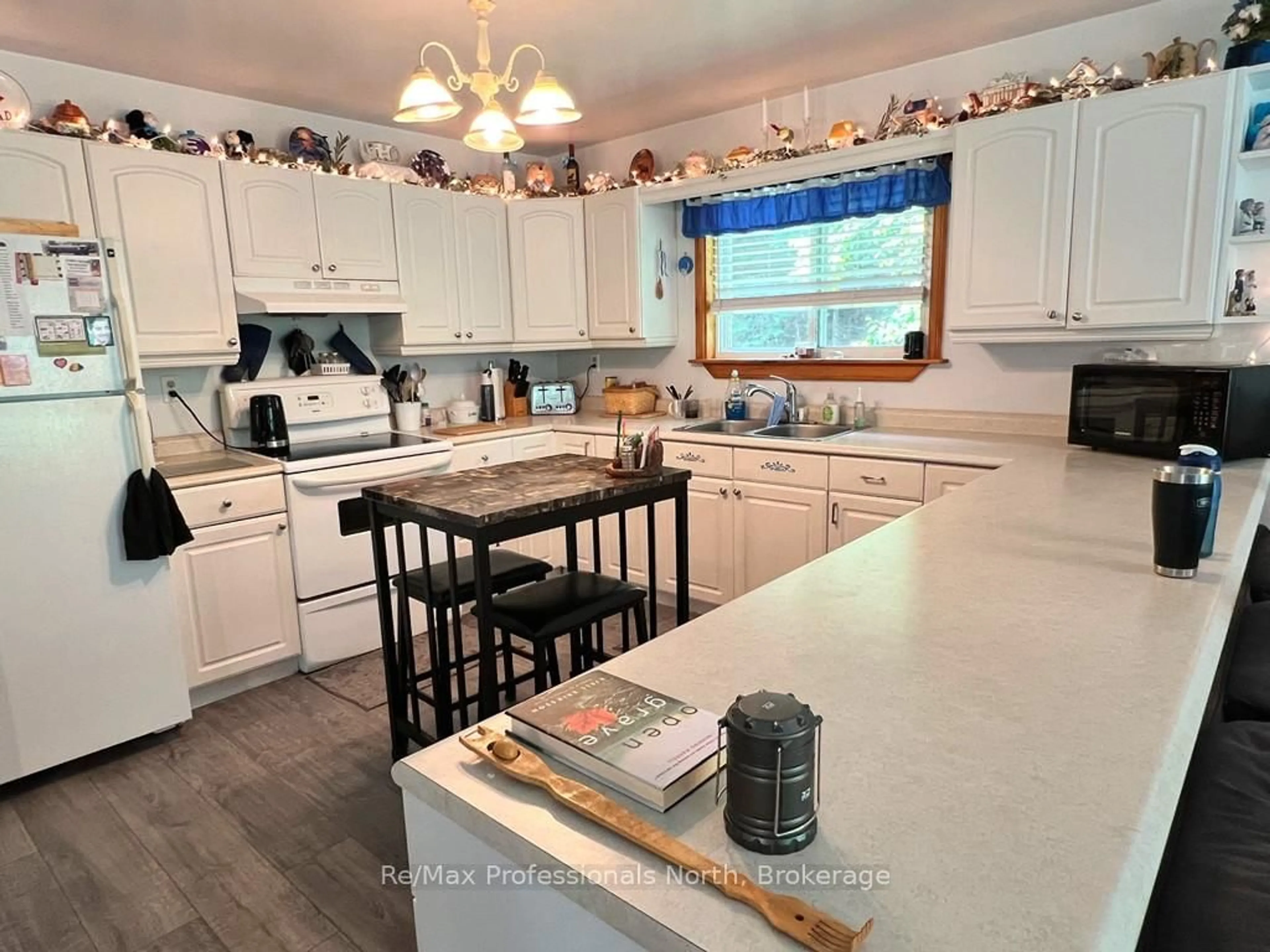 Open concept kitchen, ceramic/tile floor for 1065 Cockle Creek Estates Rd, Highlands East Ontario K0L 3C0