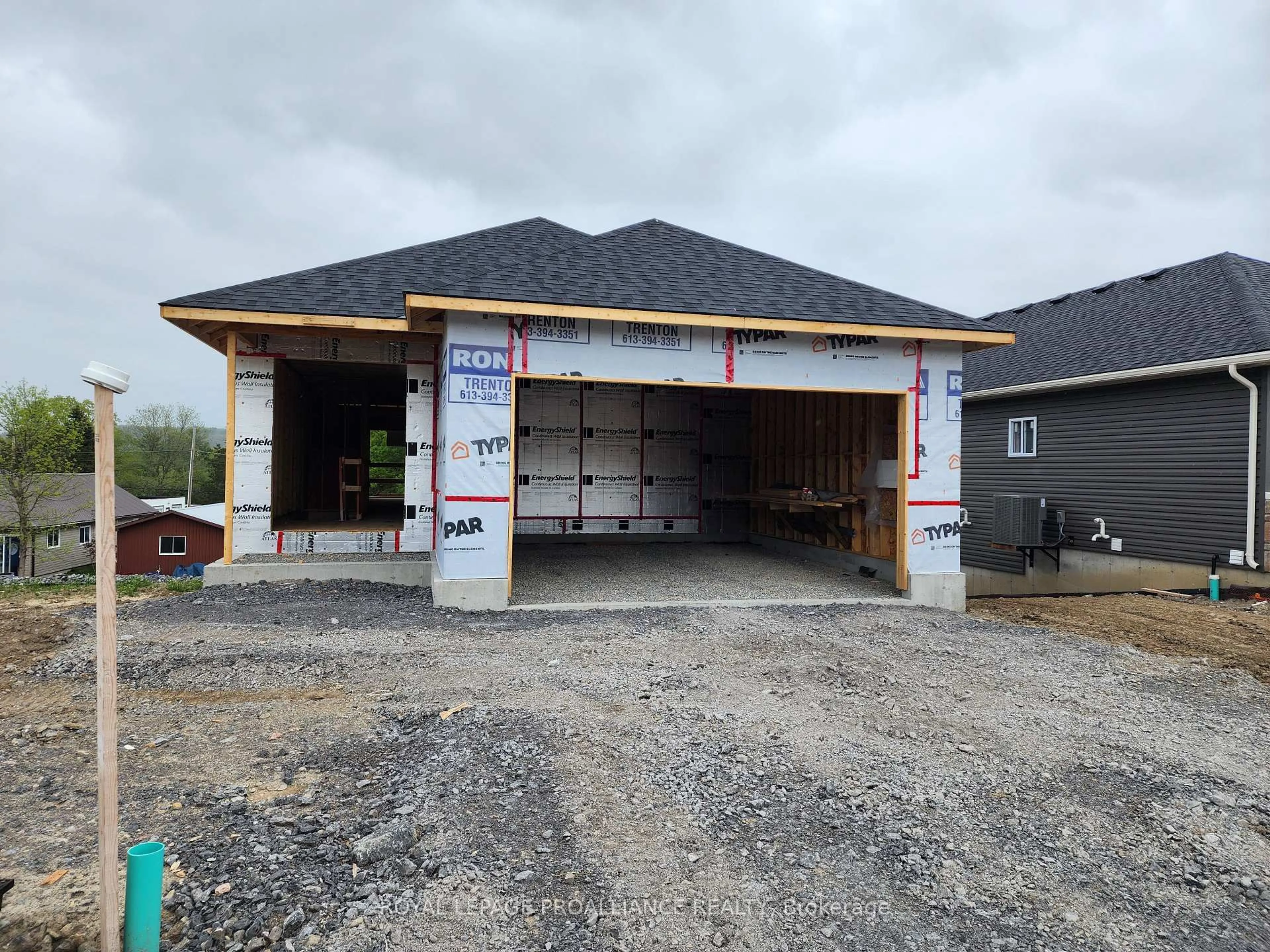 Indoor garage for 19 Cedarwood St, Hastings Ontario K0K 2C0