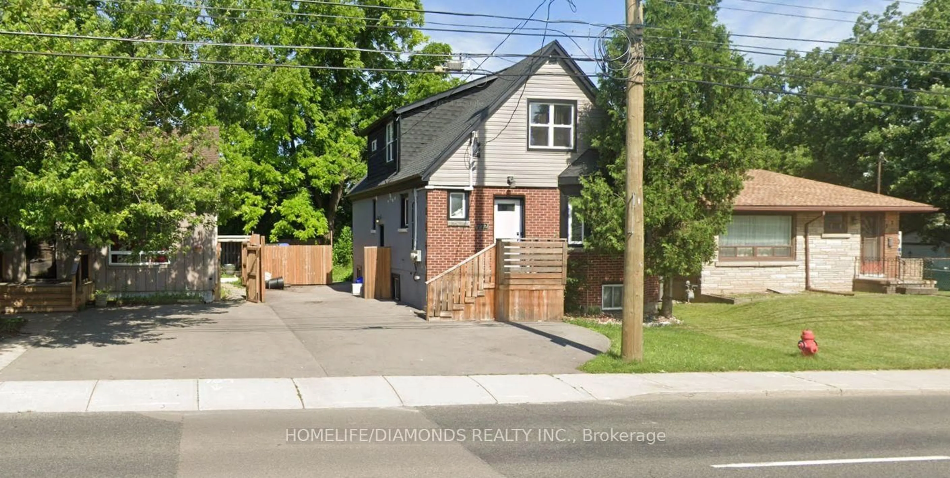 Home with brick exterior material, street for 774 Garth St, Hamilton Ontario L9C 4K4