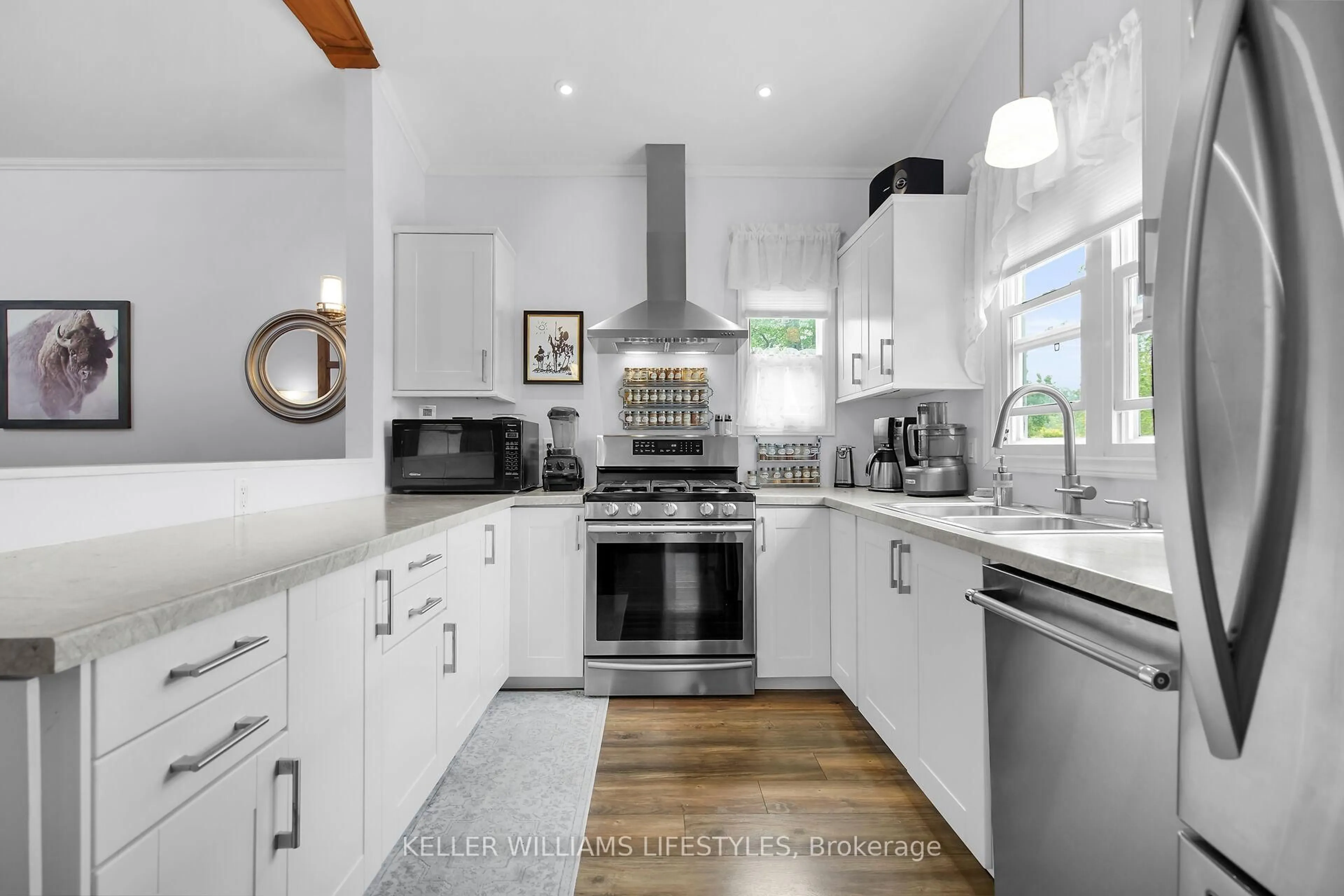 Contemporary kitchen, unknown for 198 Springbank Dr #106, London South Ontario N6J 1G1