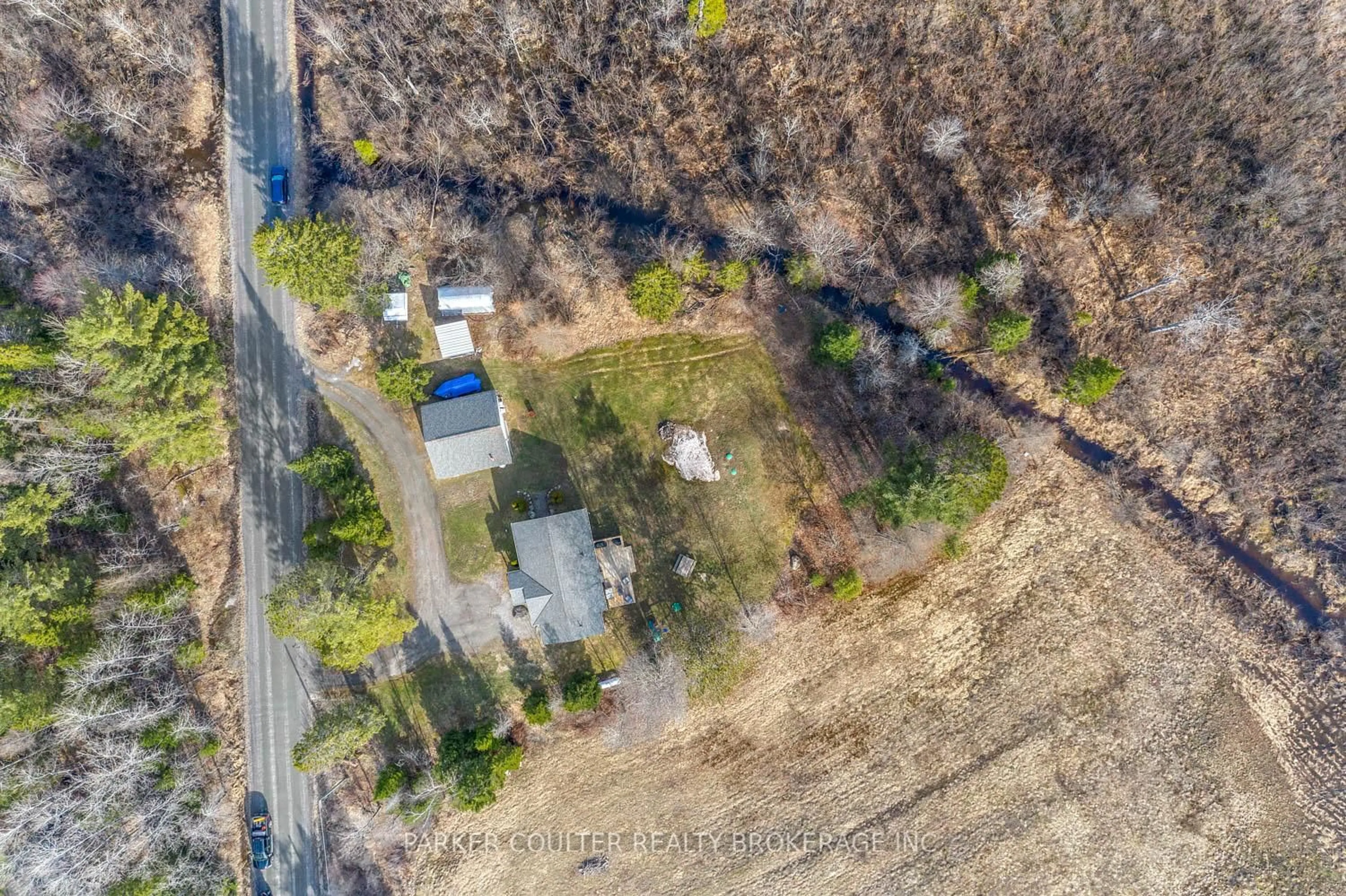 A pic from outside/outdoor area/front of a property/back of a property/a pic from drone, street for 115 Mccans Rd, Seguin Ontario P0C 1J0