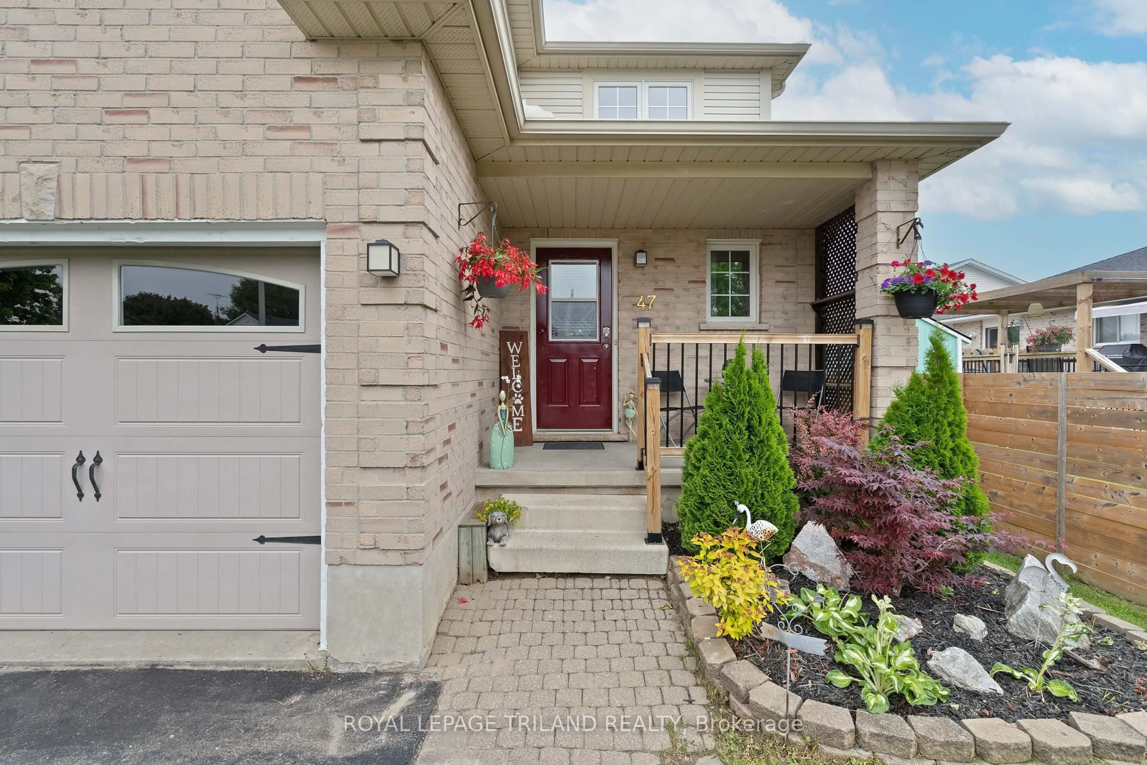 Unknown for 47 Carrie Cres, St. Thomas Ontario N5R 6C1