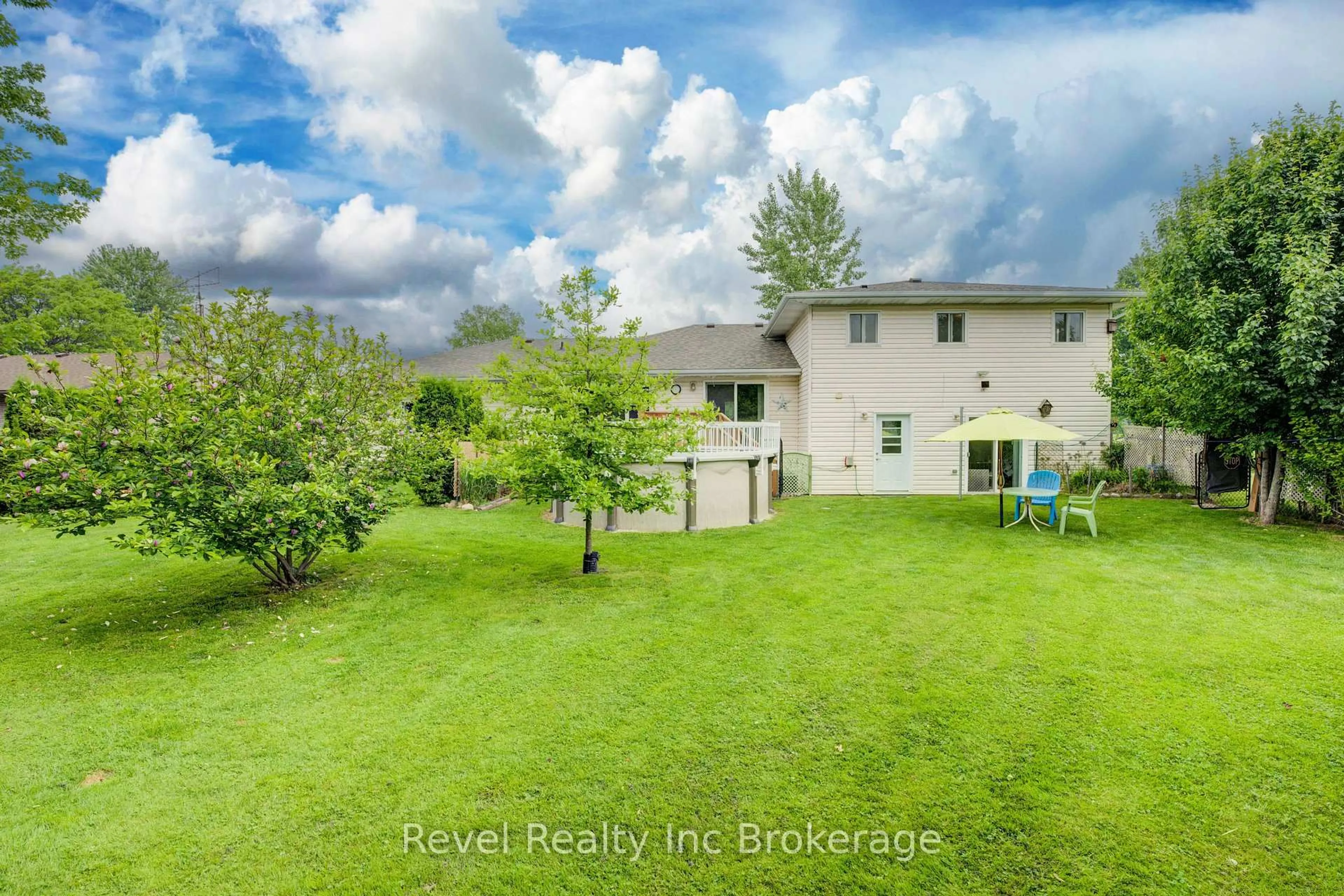 Patio, water/lake/river/ocean view for 18 Cowan St, Blandford-Blenheim Ontario N0J 1V0