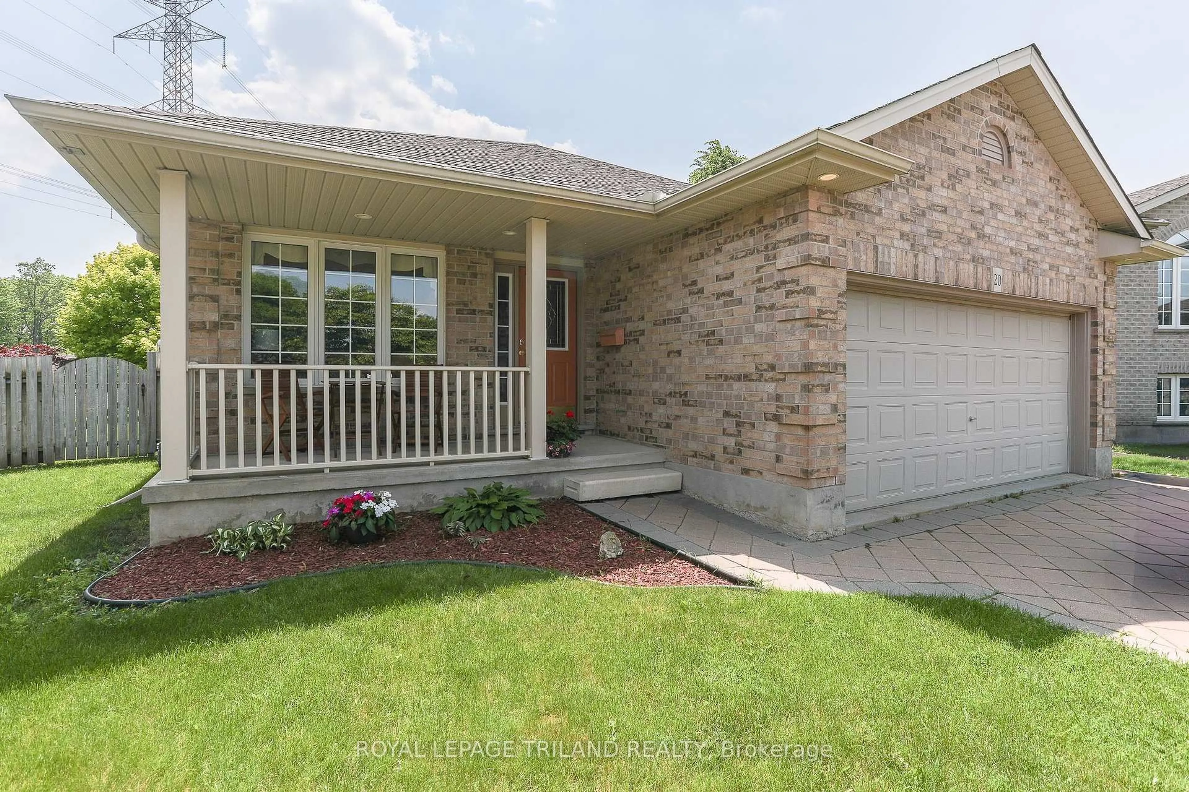 Home with brick exterior material, street for 20 LINDEN Lane, St. Thomas Ontario N5P 4M4