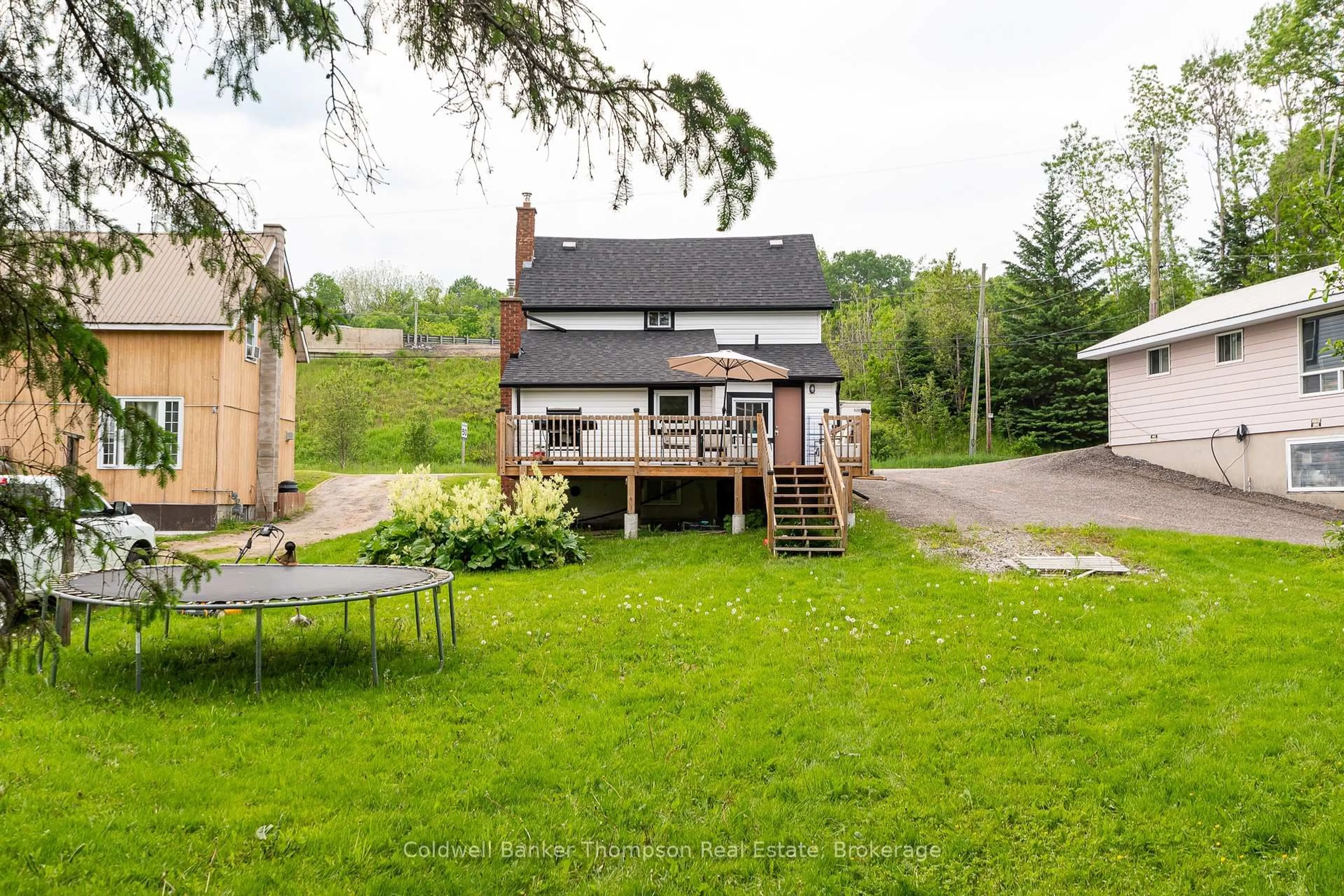 Patio, unknown for 112 Ryerson Cres, Burk's Falls Ontario P0A 1C0