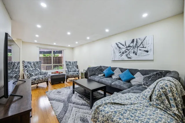 Additional property image - 28 Underhill Cres Unit 22