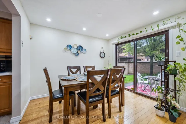 Additional property image - 28 Underhill Cres Unit 22