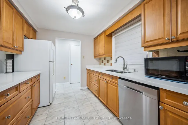 Additional property image - 28 Underhill Cres Unit 22