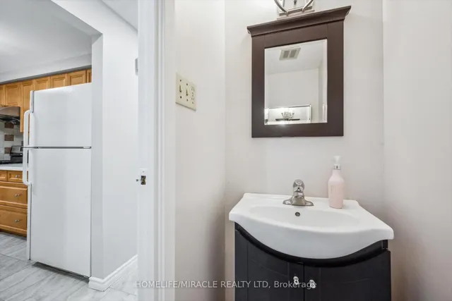 Additional property image - 28 Underhill Cres Unit 22