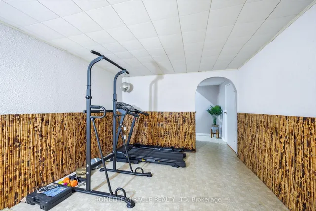 Additional property image - 28 Underhill Cres Unit 22