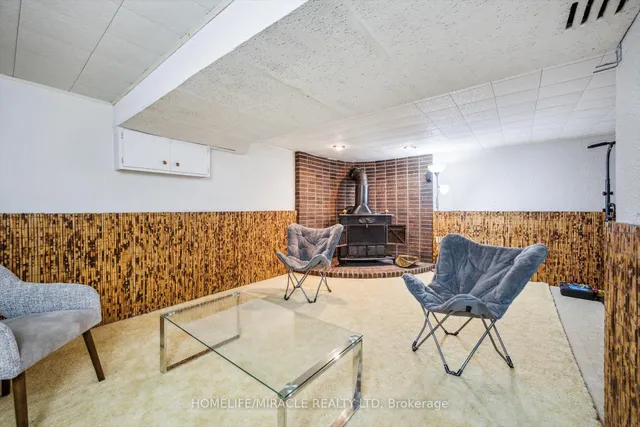 Additional property image - 28 Underhill Cres Unit 22