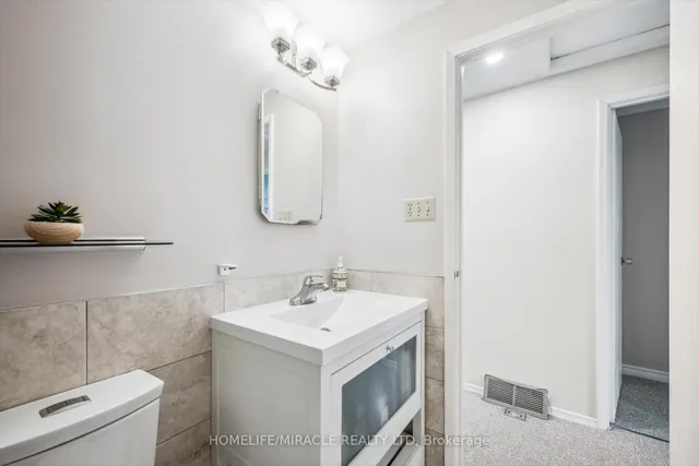 Additional property image - 28 Underhill Cres Unit 22