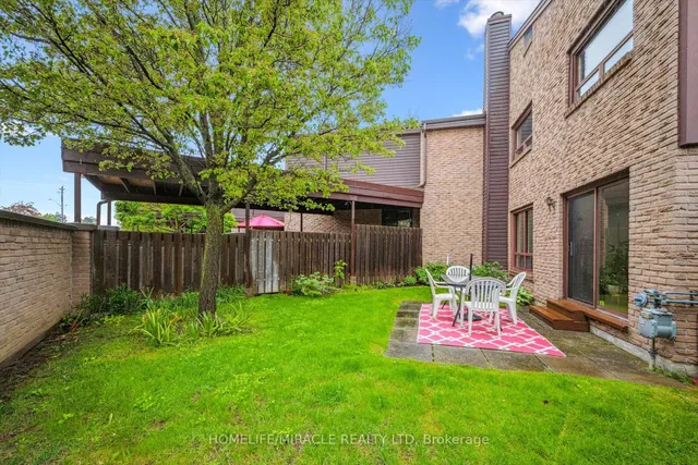 Additional property image - 28 Underhill Cres Unit 22