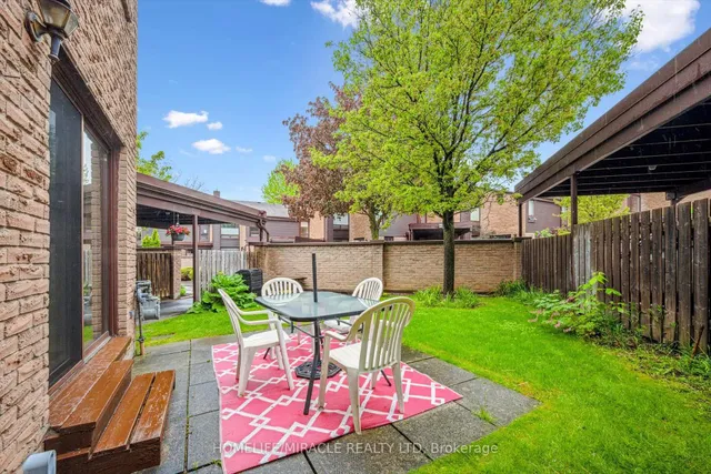Additional property image - 28 Underhill Cres Unit 22