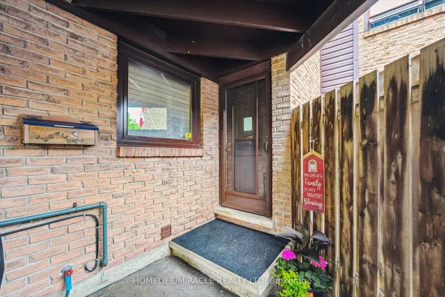 Additional property image - 28 Underhill Cres Unit 22