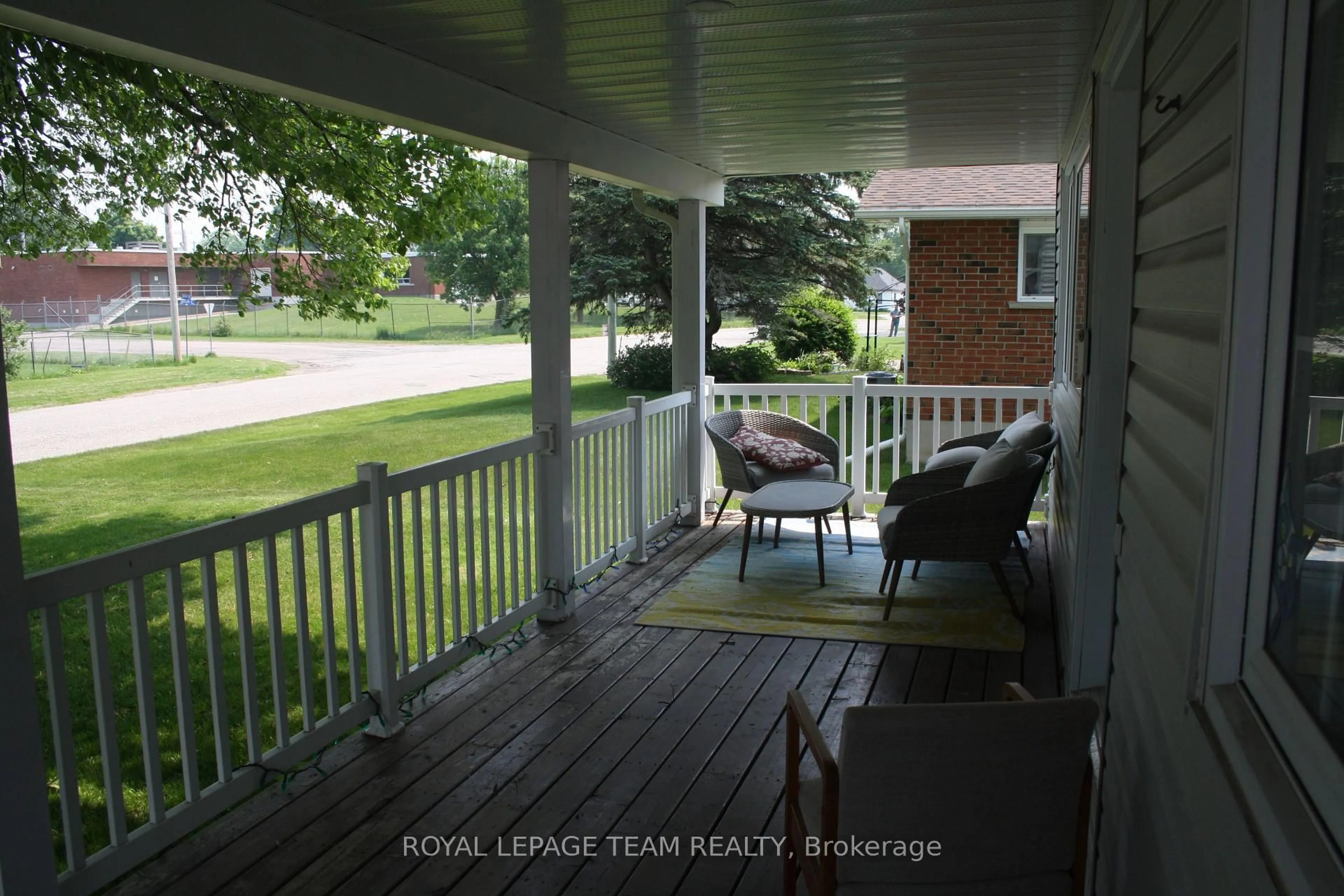 Patio, water/lake/river/ocean view for 500 Aberdeen St, Renfrew Ontario K7V 2G9