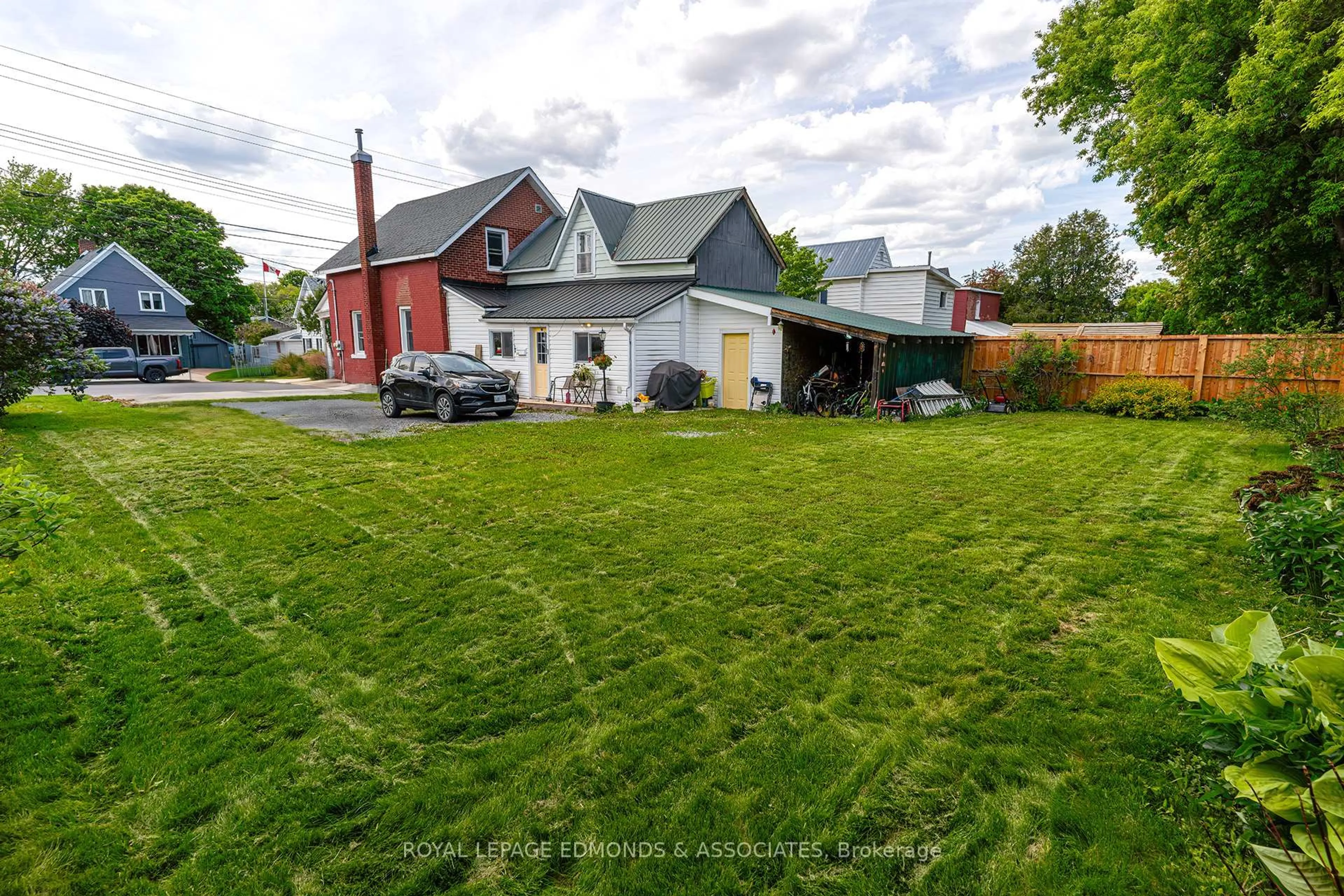 A pic from outside/outdoor area/front of a property/back of a property/a pic from drone, street for 57 Lochiel St, Renfrew Ontario K7V 1W4