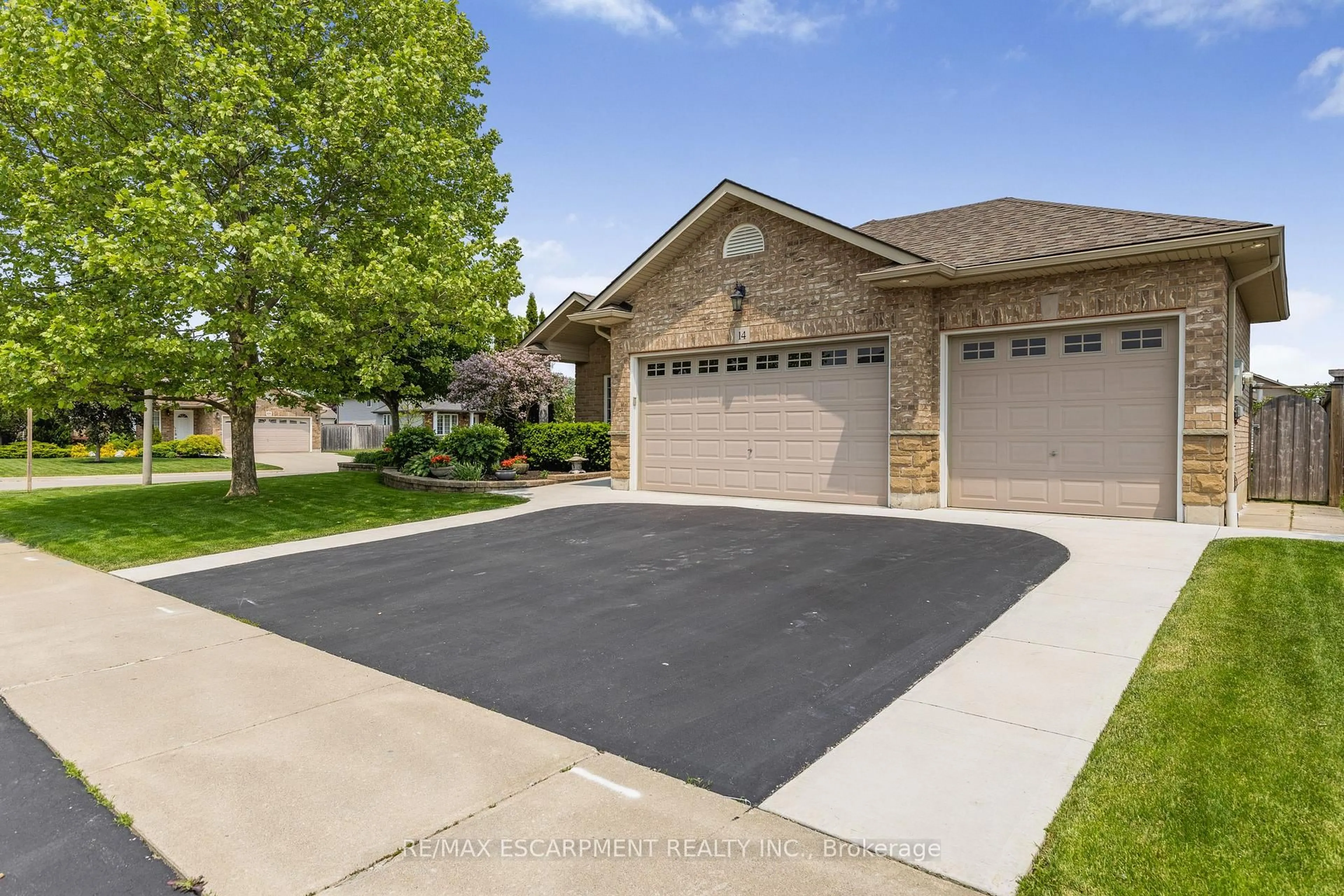 Unknown for 14 Mapleview Dr, Haldimand Ontario N0A 1H0