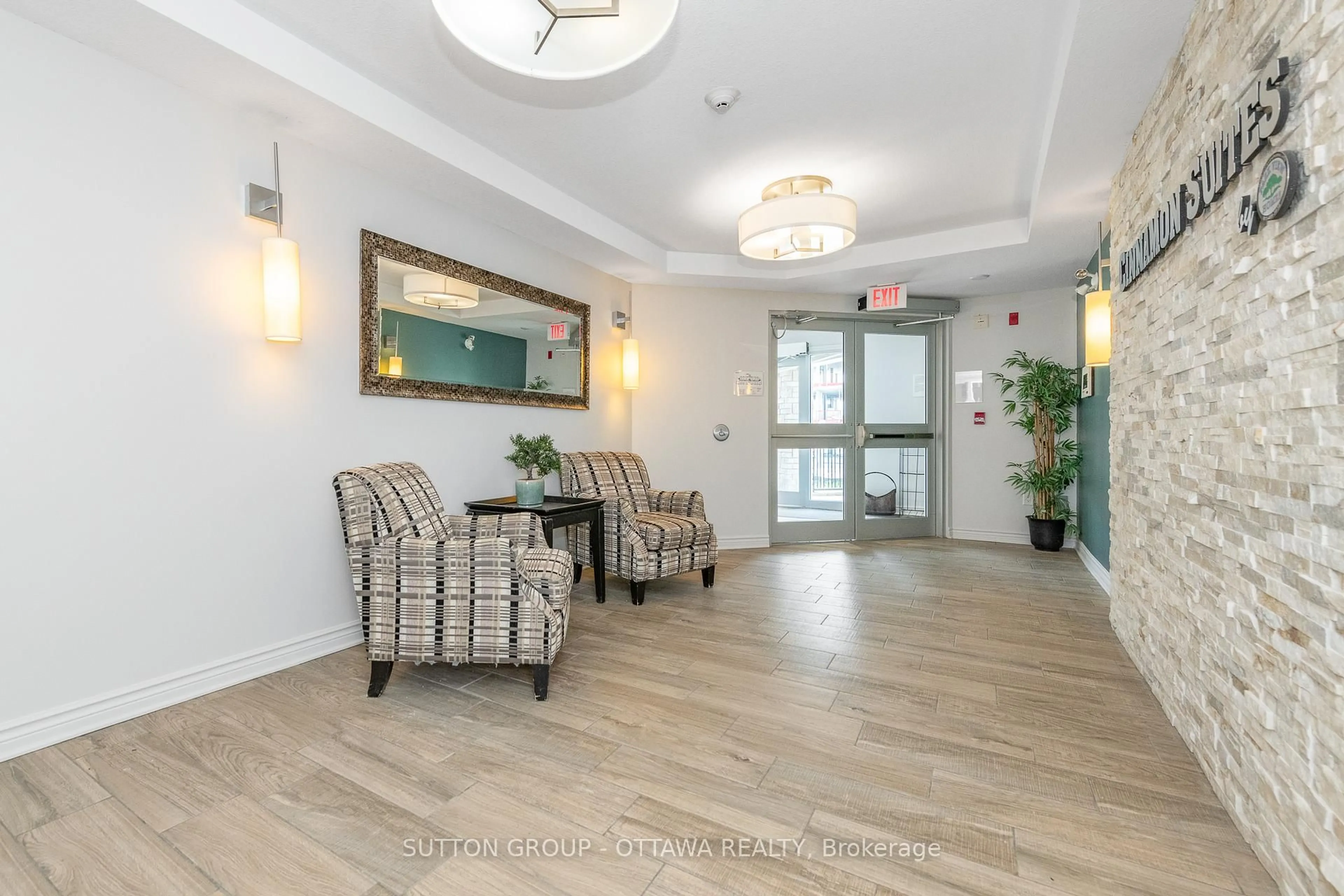 Indoor foyer for 240 Coleman St #207, Carleton Place Ontario K7C 0E2