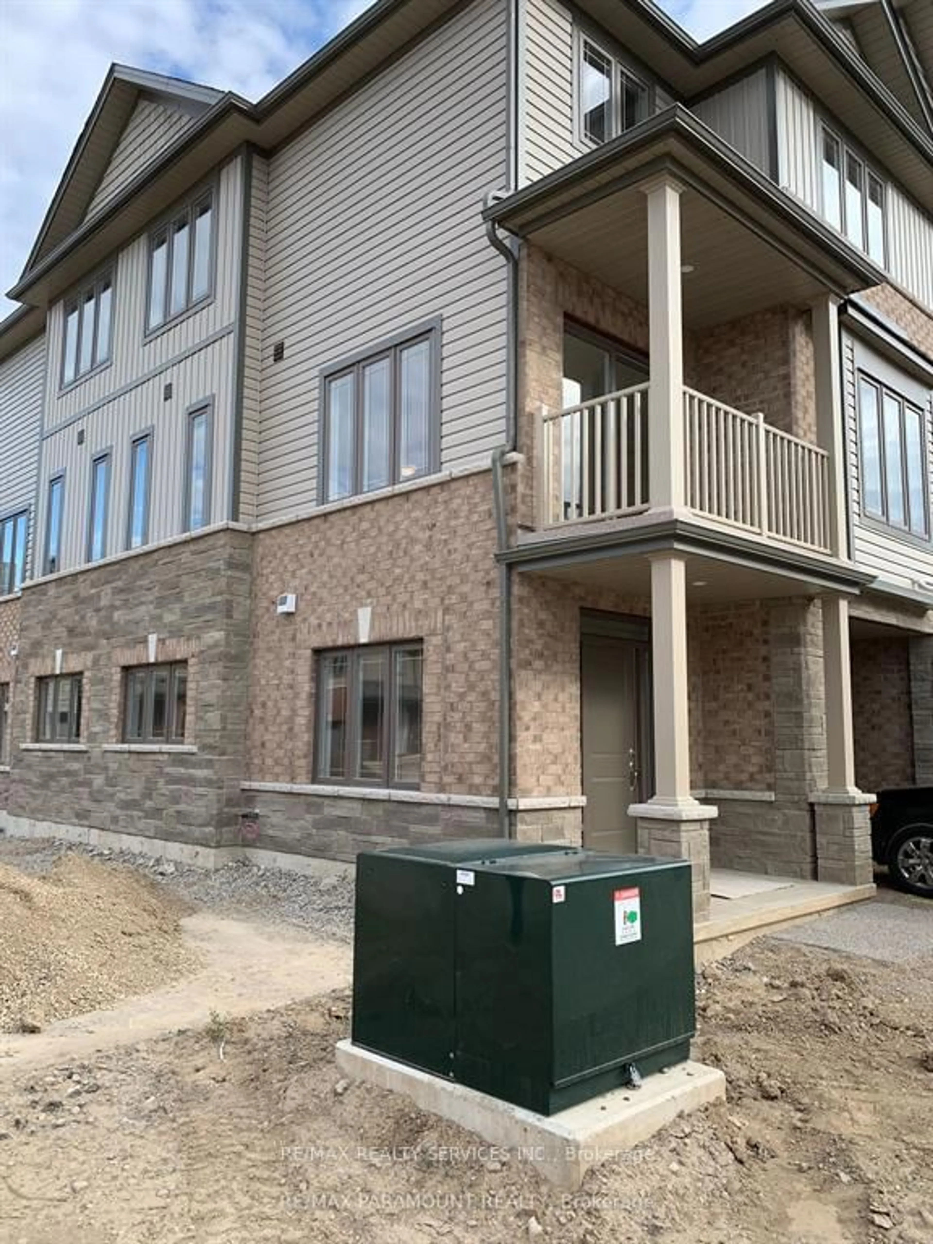 Home with brick exterior material, building for 77 Diana Ave #171, Brantford Ontario N3T 0R6