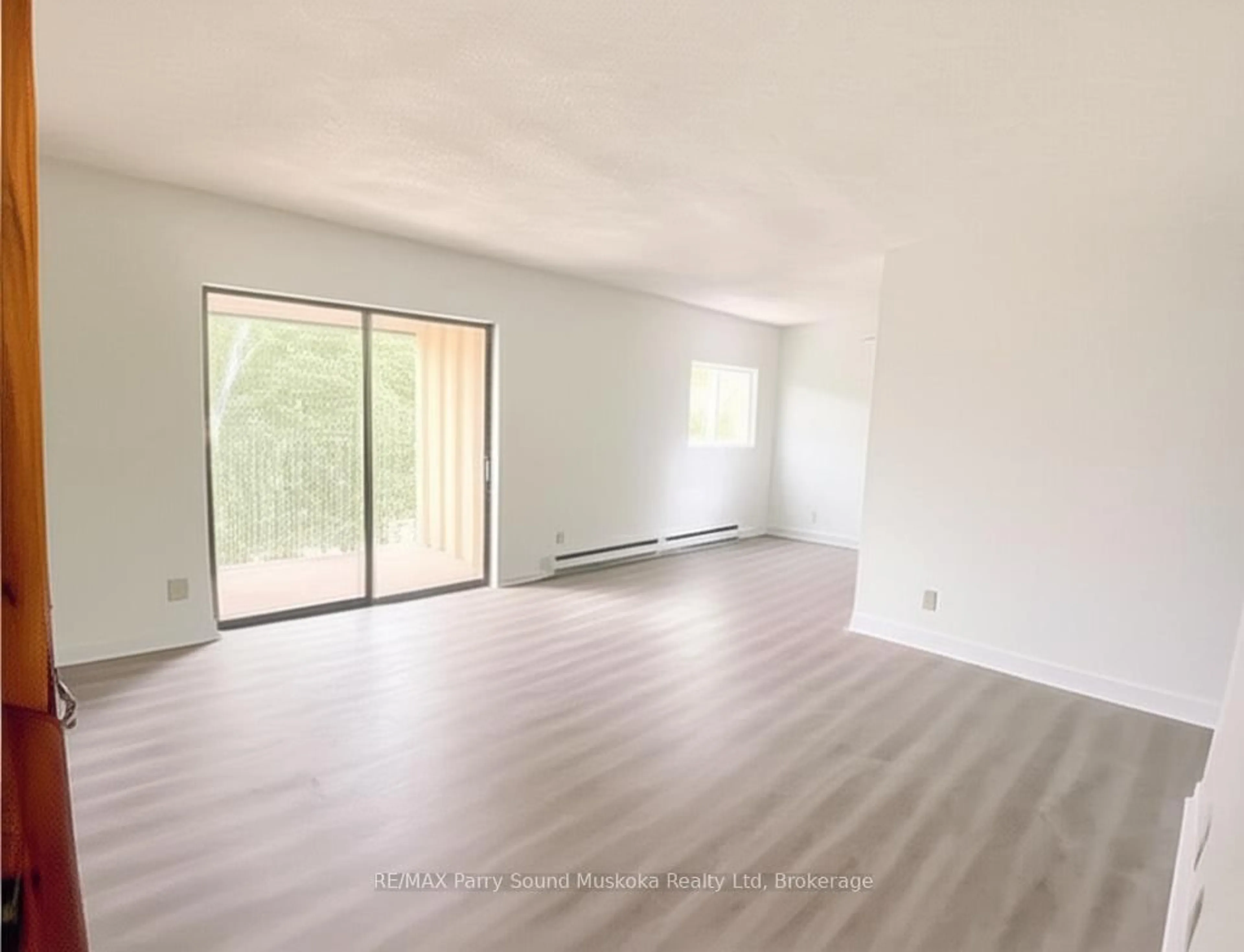 A pic of a room for 21 Prospect St #10, Parry Sound Ontario P2A 2B5