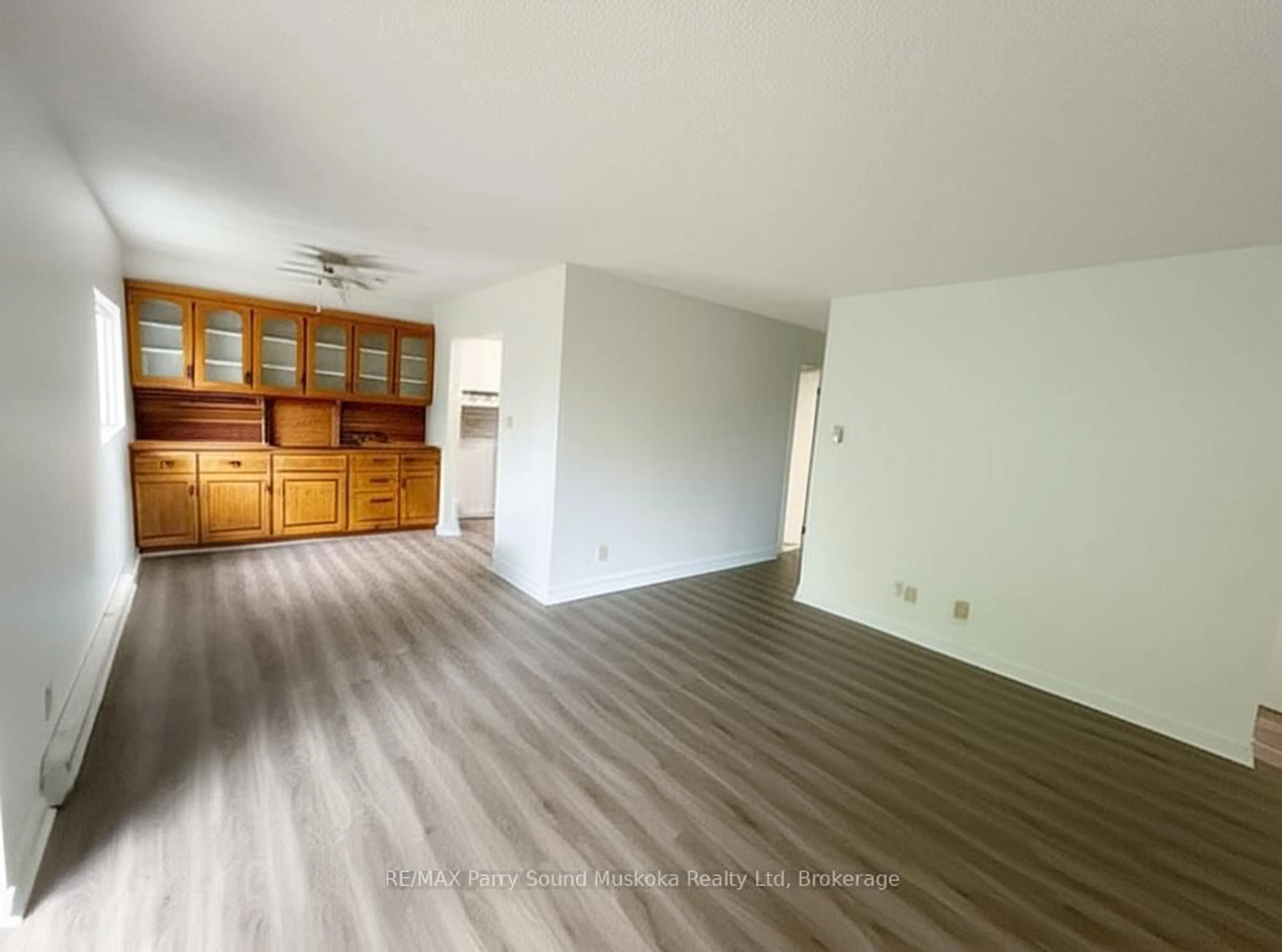 A pic of a room for 21 Prospect St #10, Parry Sound Ontario P2A 2B5