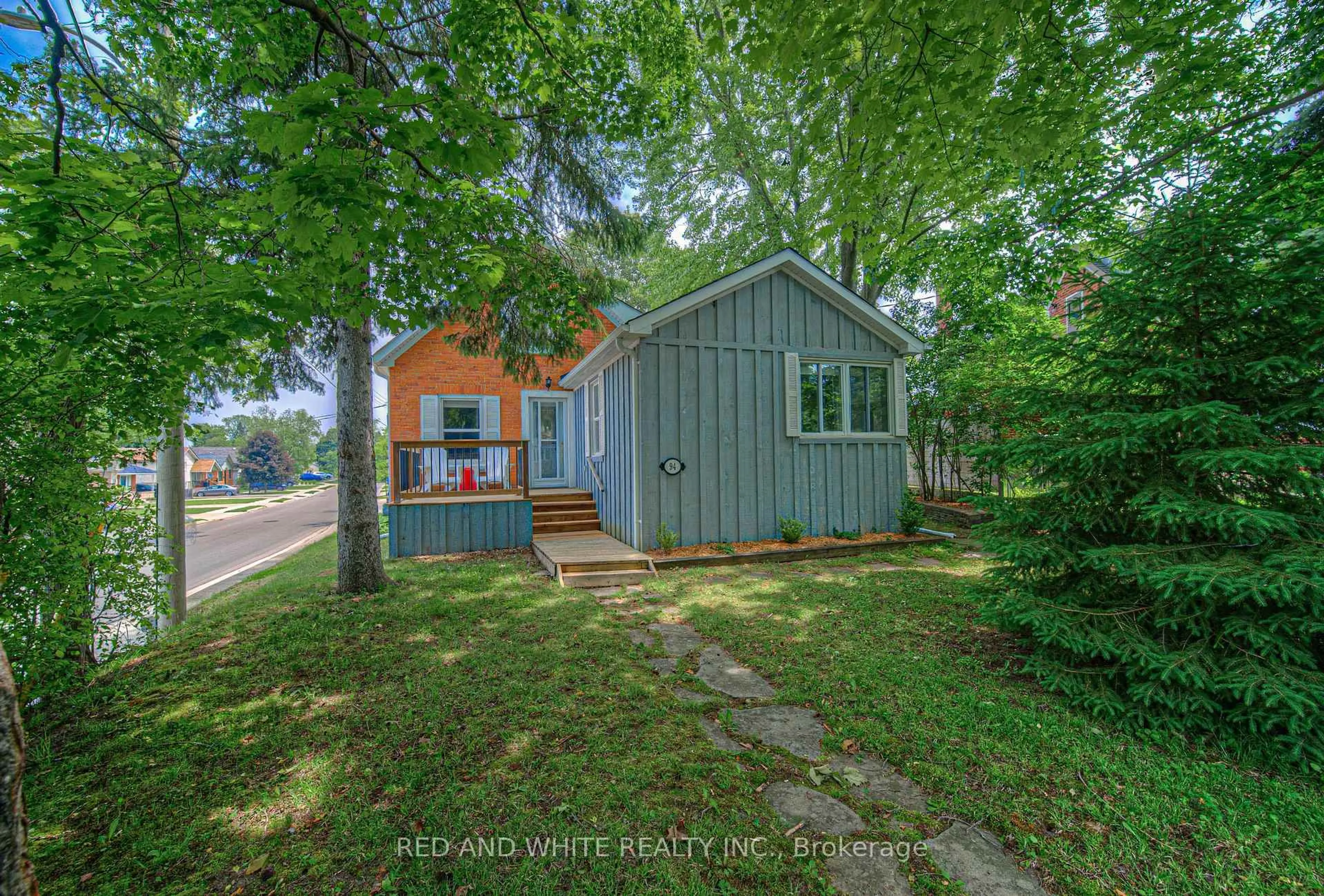 Unknown for 94 South Dr, Kitchener Ontario N2M 4B7