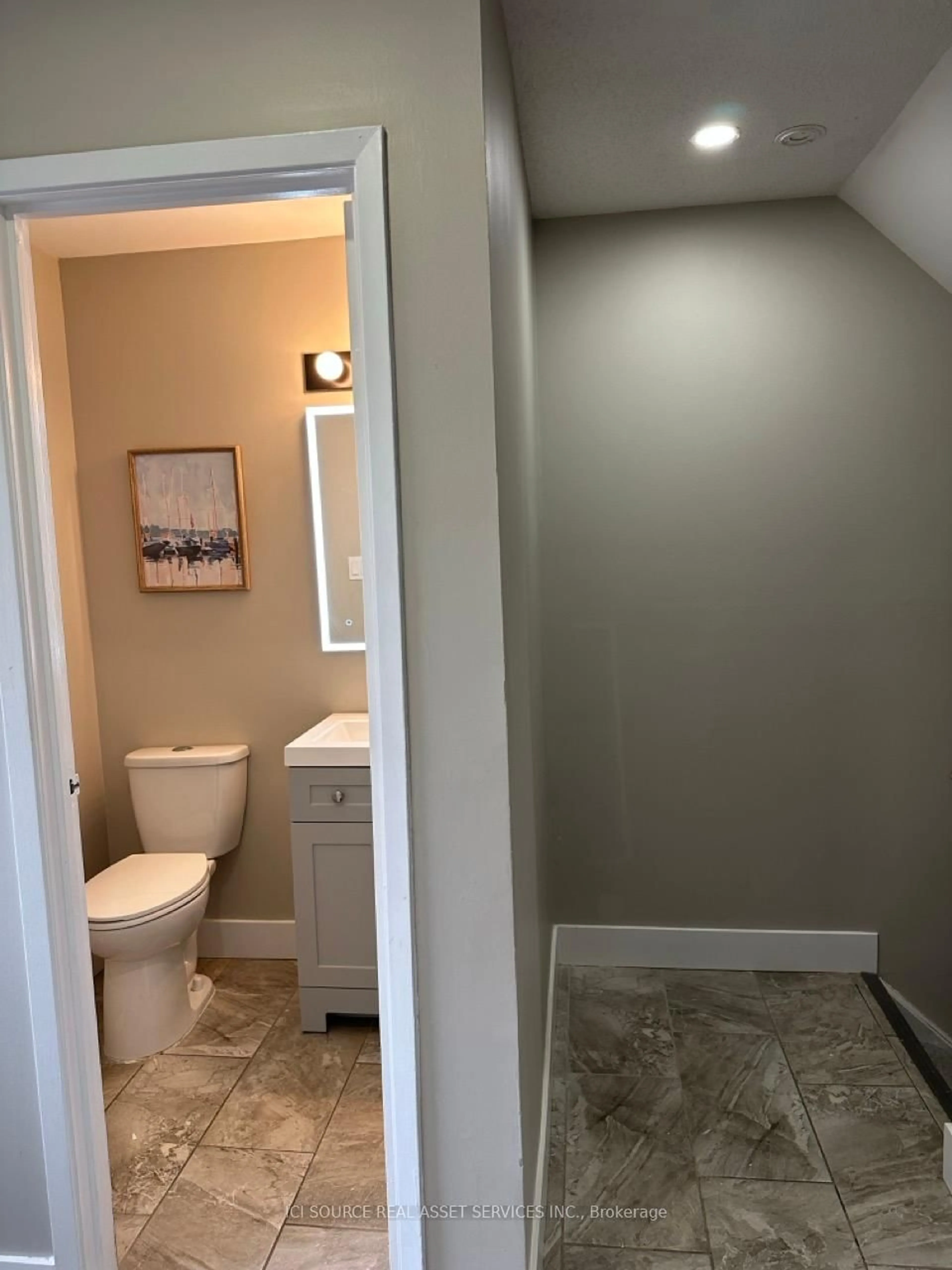 A pic of a room for 75 Ansondale Rd #16, London South Ontario N6C 5W3