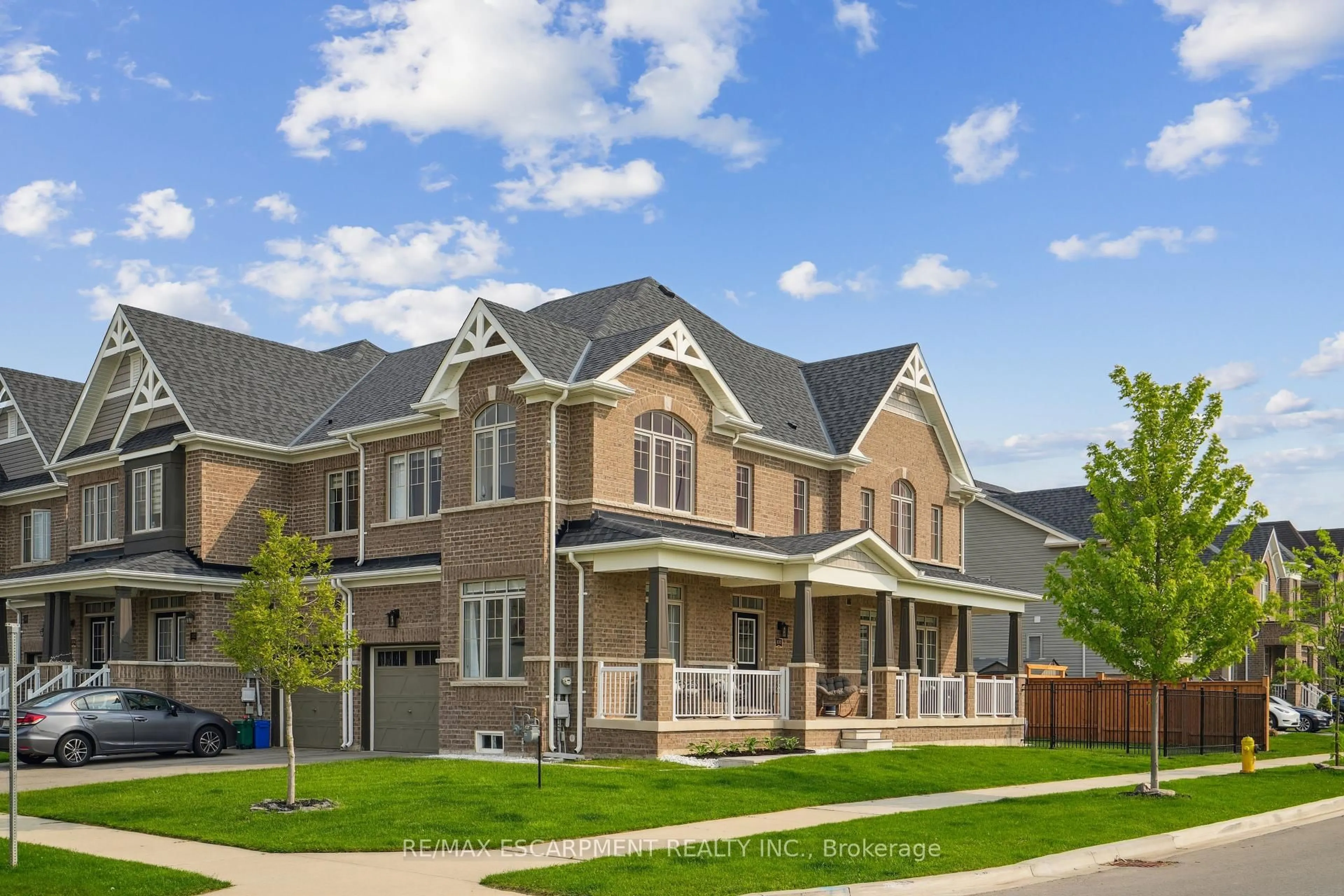 Home with brick exterior material, street for 100 Taylor Ave, Guelph/Eramosa Ontario N0B 2K0